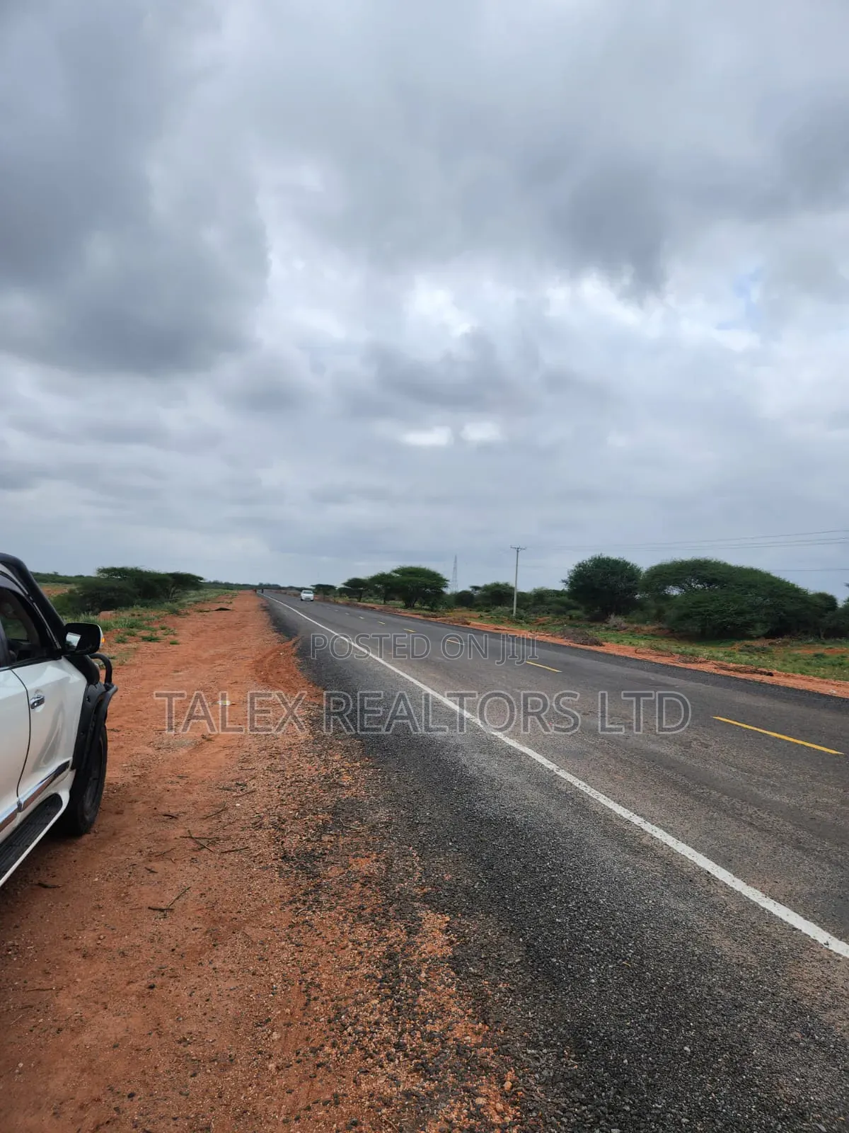 10,000-Acre Prime Land for Sale: Tana River Frontage | Ready Title in Garashi