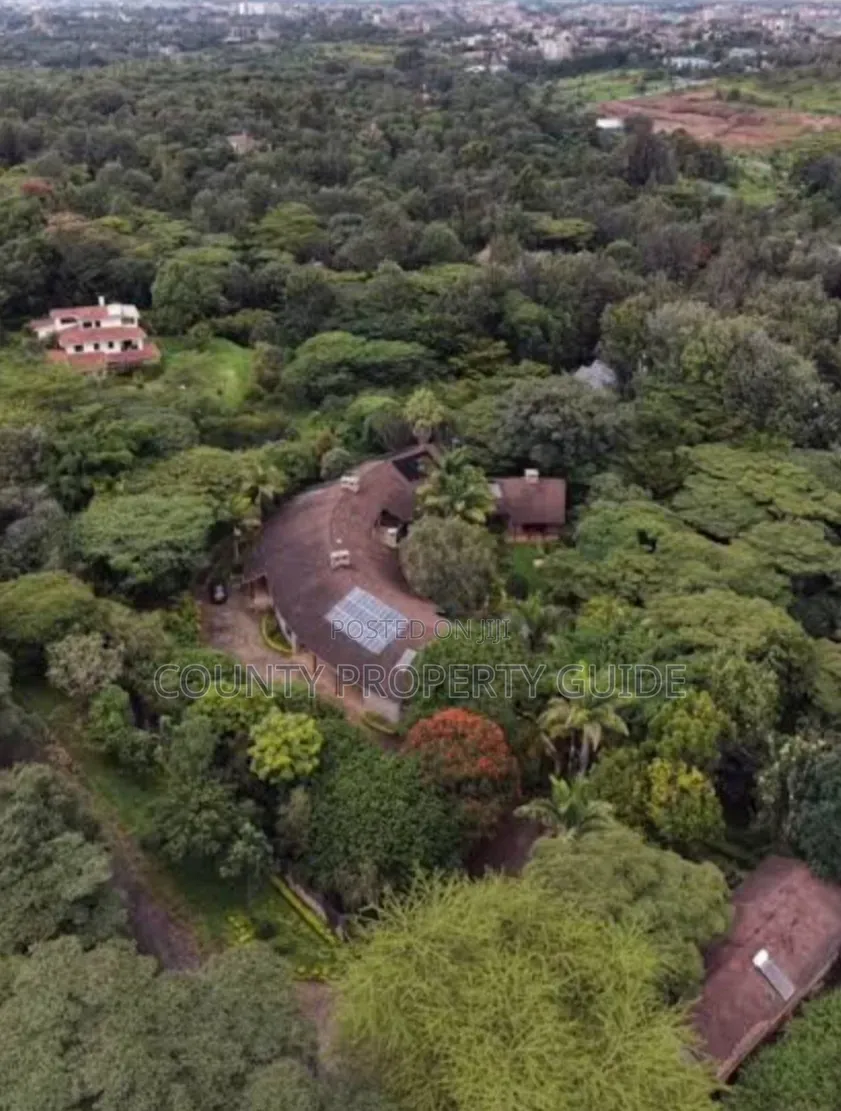 Karen Hardy: 4.5-Acre Land Within the Prestigious Hardy-Koitobos Area in Hardy