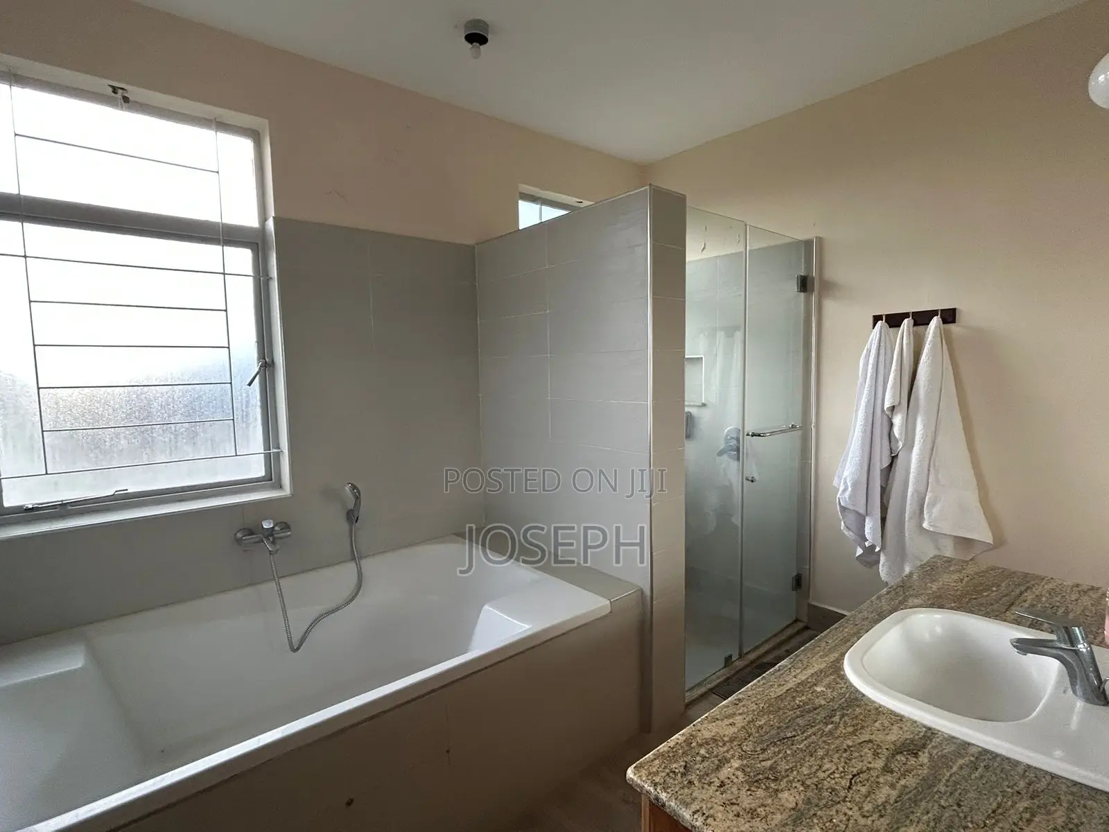 4bdrm Villa in Sirwa, HellsGate for rent in HellsGate