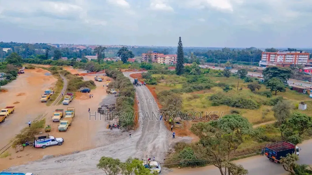 3/4 Acre Plot Touching Tarmac Suitable for Petrol Station in Juja ^Jm in Kalimoni