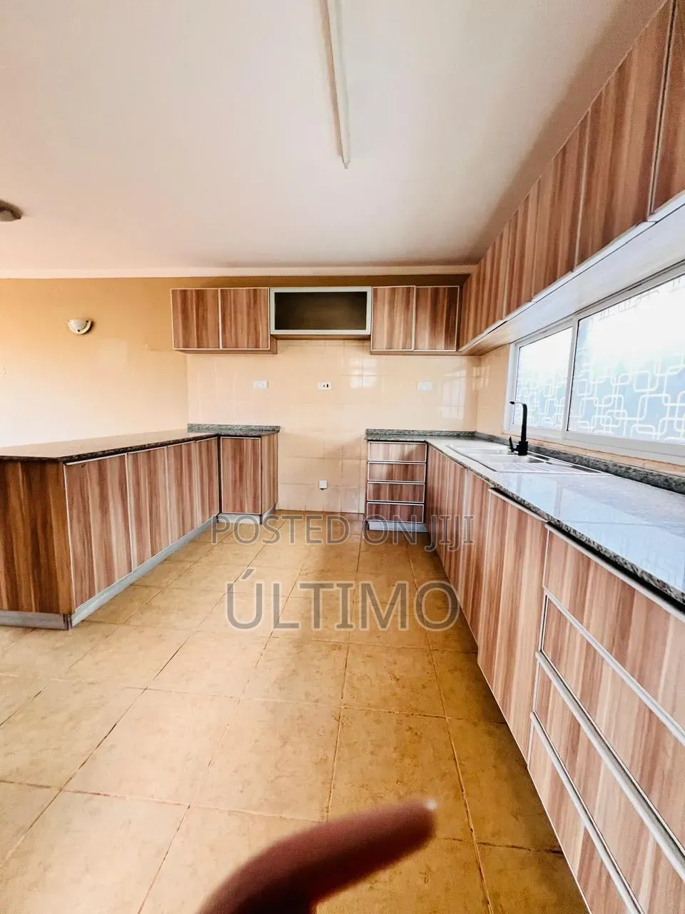 3bdrm Townhouse / Terrace in Kitisuru for rent in Kitisuru