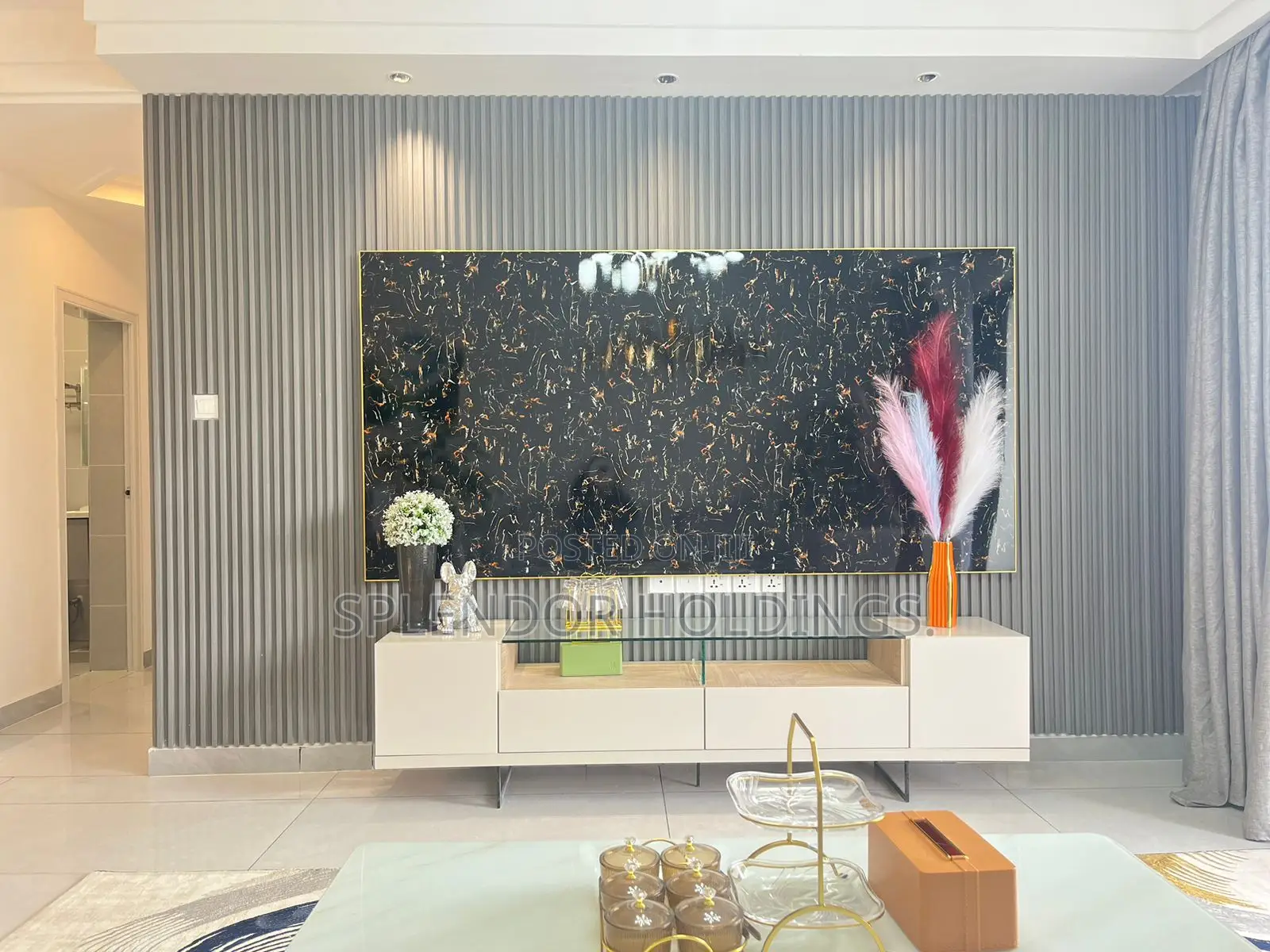 1bdrm Apartment in Gateway Mall Area for sale in Gateway Mall Area