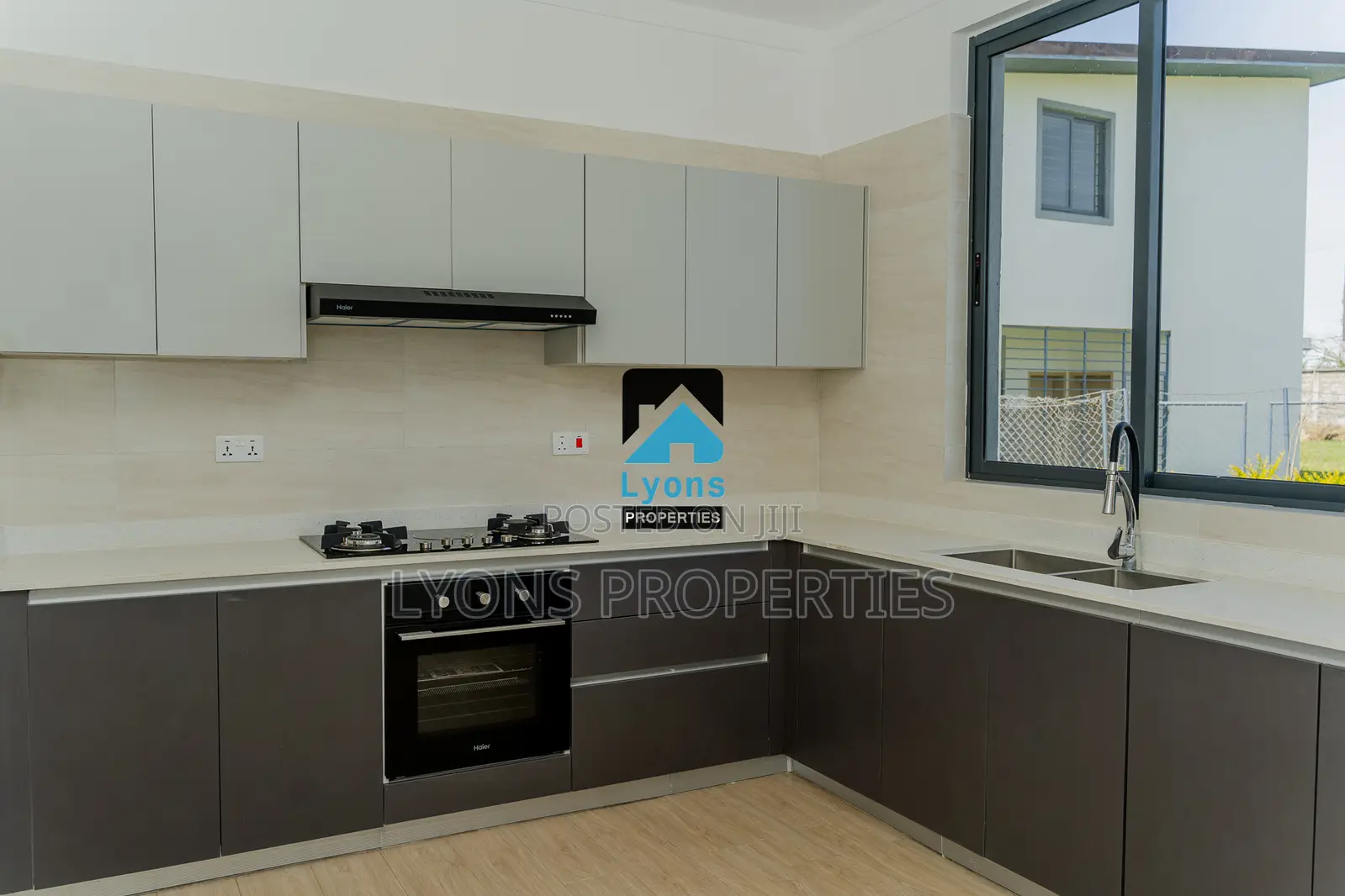 4bdrm Maisonette in Ole Kasasi for sale in Ole Kasasi