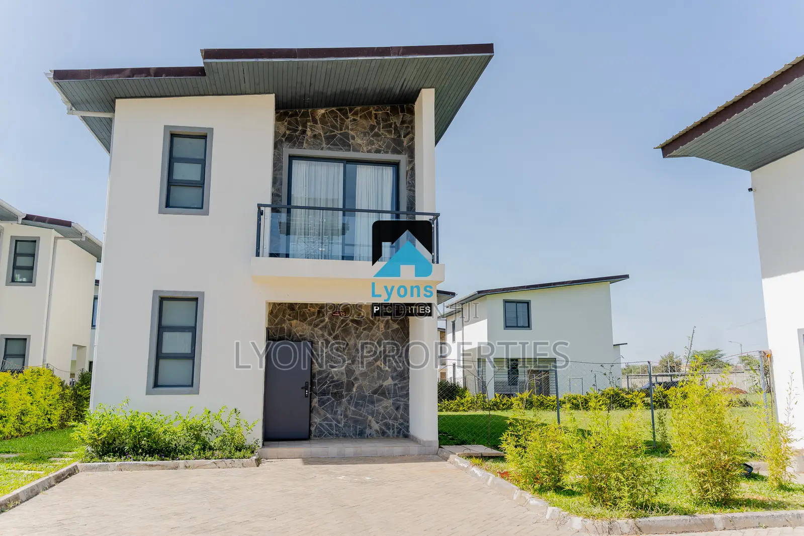 4bdrm Maisonette in Ole Kasasi for sale in Ole Kasasi