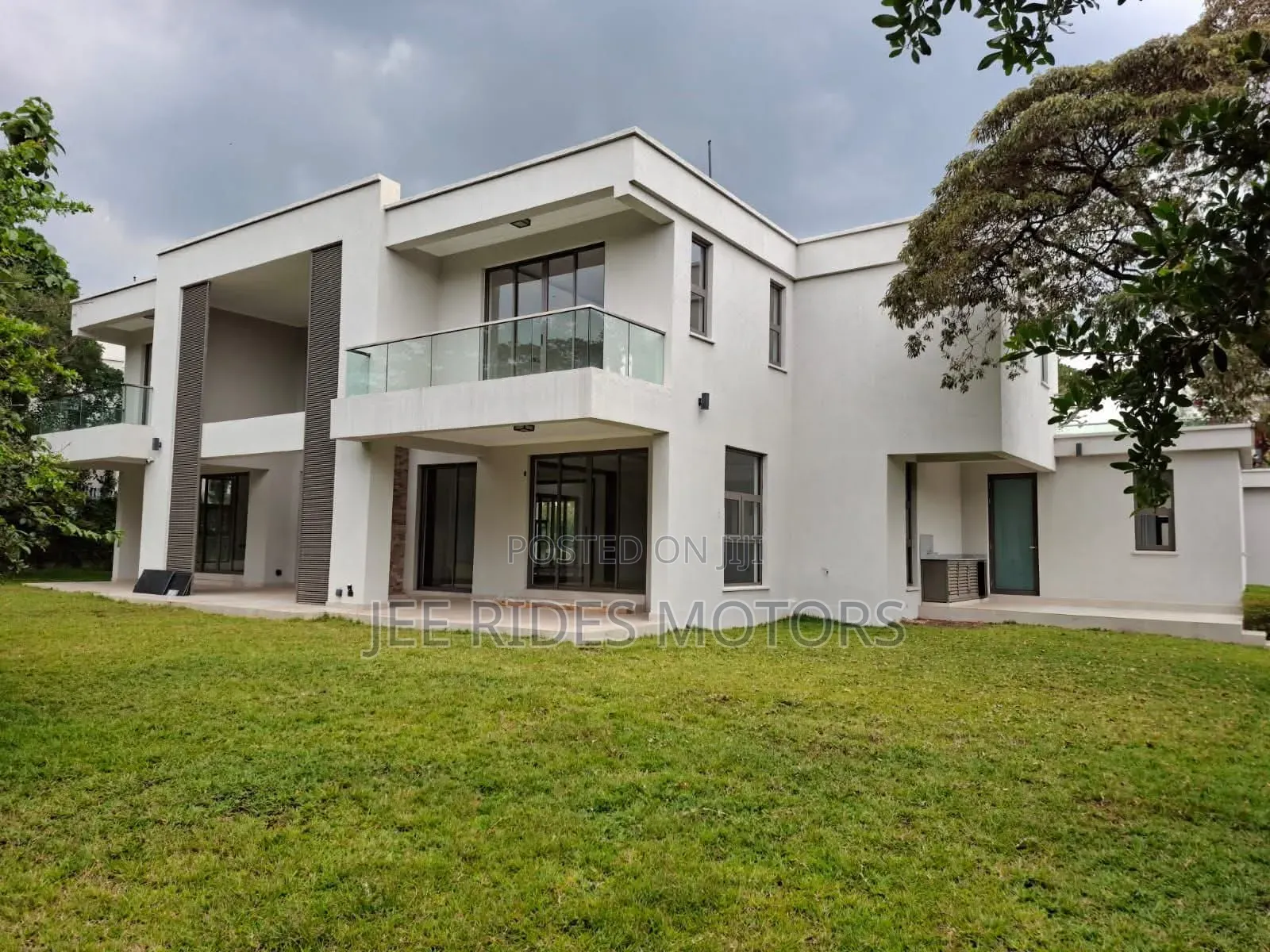 5bdrm Villa in Hardy, Nairobi Central for sale in Nairobi Central