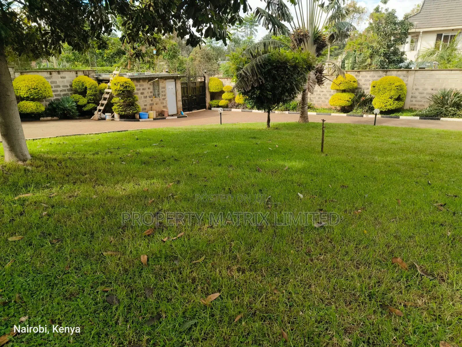 4bdrm Maisonette in Thome 5 for sale in Thome