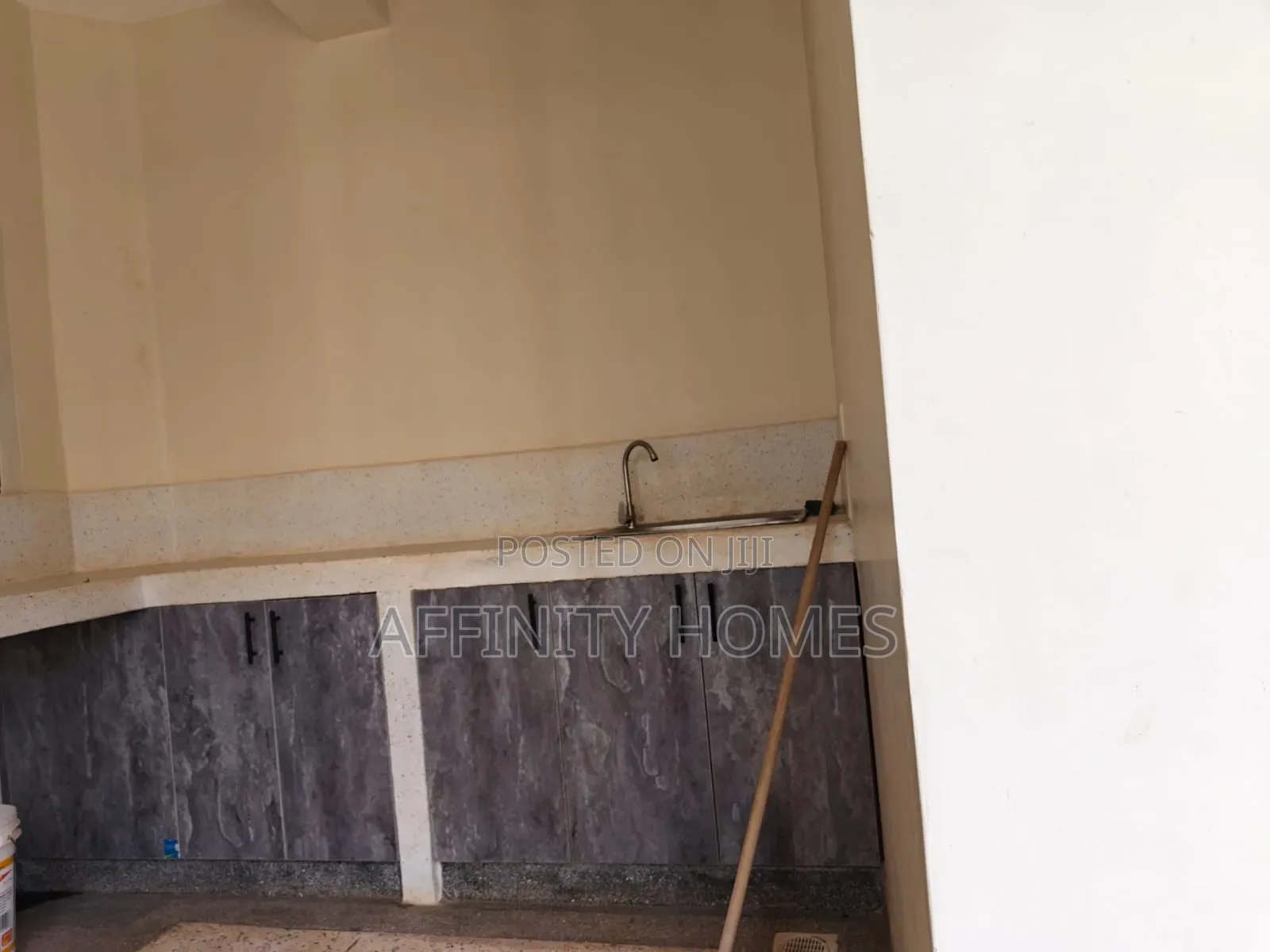 4bdrm House in Banana for rent in Banana