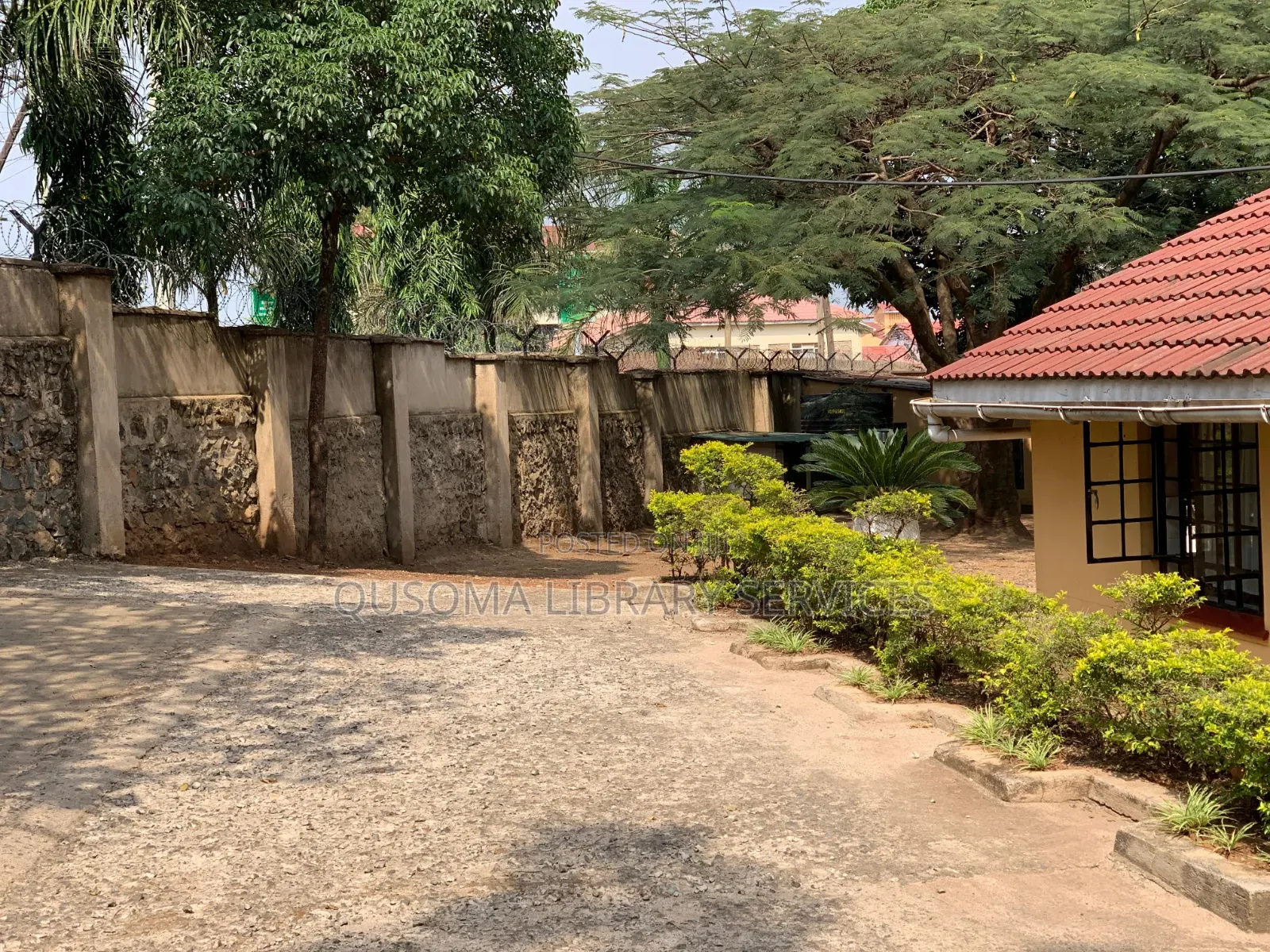 Furnished 4bdrm Mansion in Lolwe for sale in Lolwe