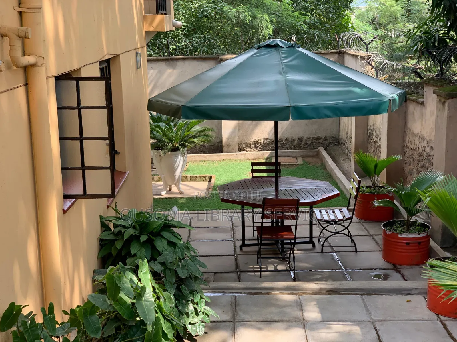 Furnished 4bdrm Mansion in Lolwe for sale in Lolwe