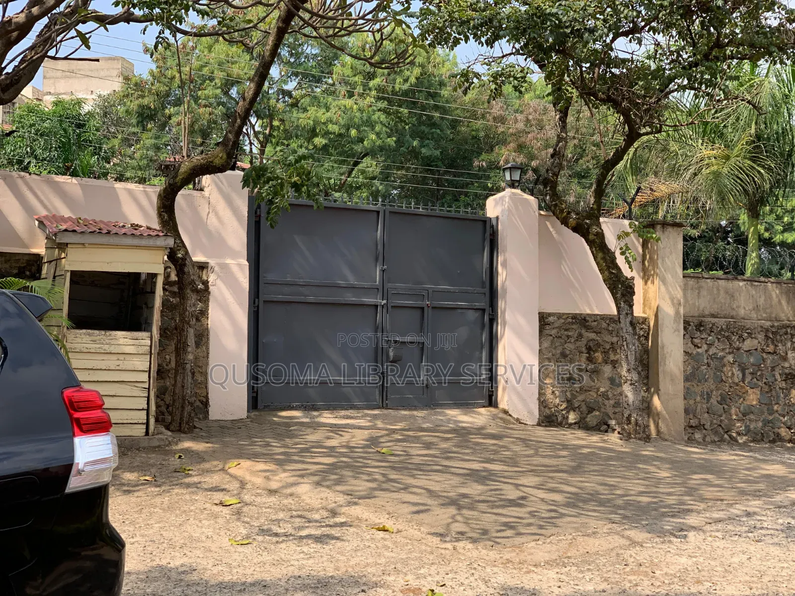 Furnished 4bdrm Mansion in Lolwe for sale in Lolwe
