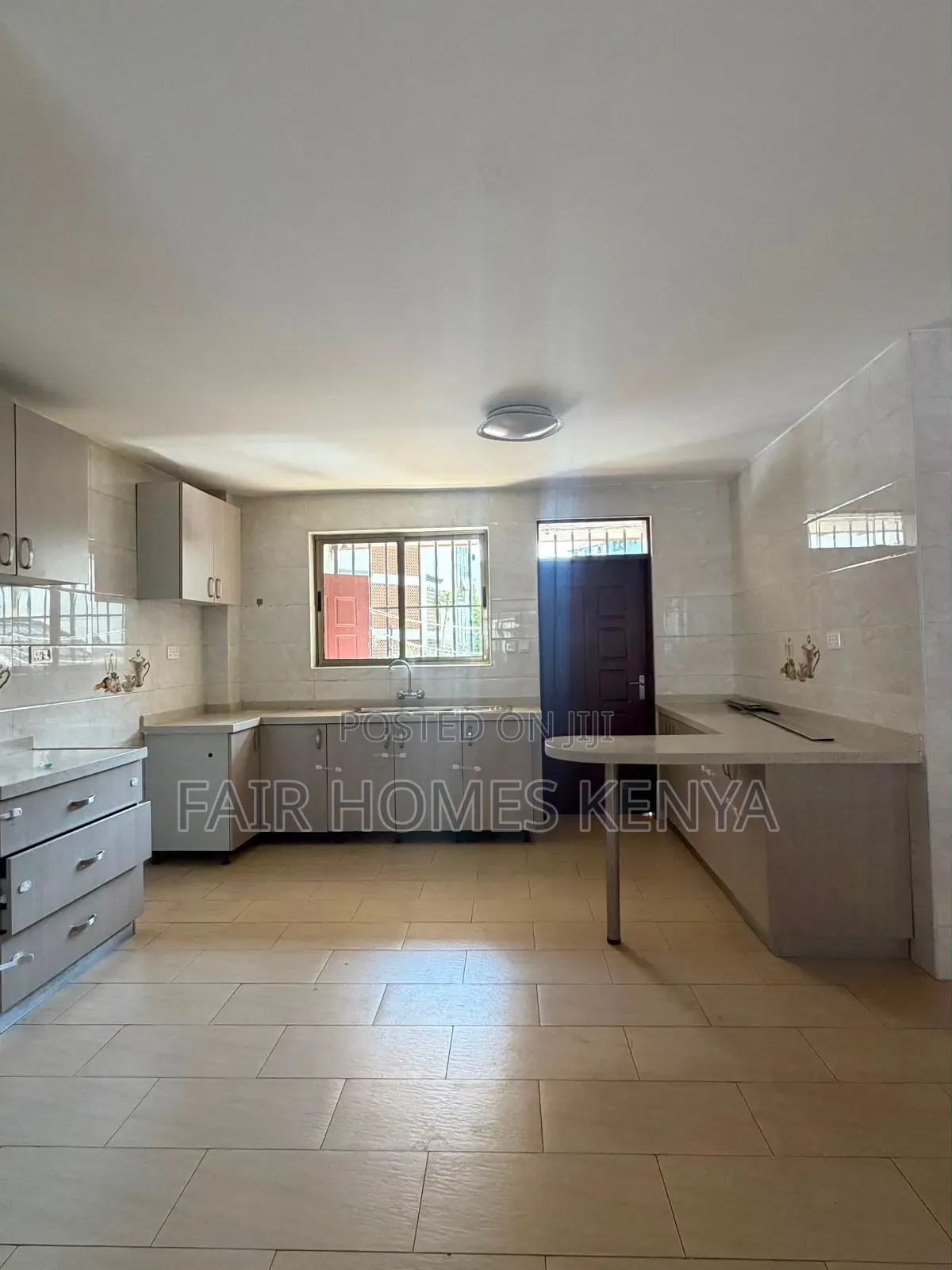 3bdrm Apartment in Gitanga Road, Valley Arcade for rent in Valley Arcade