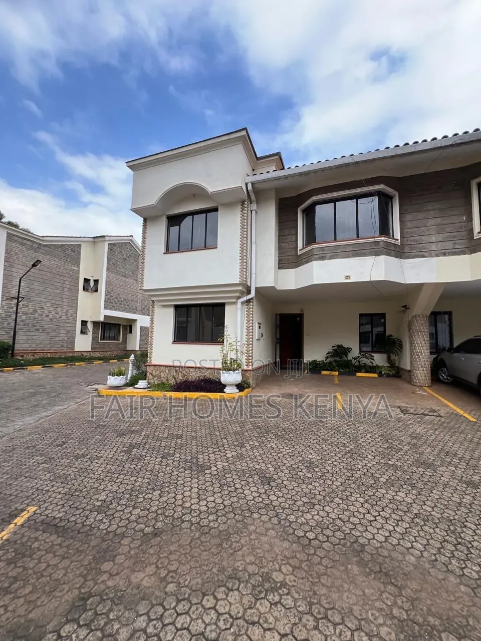 4bdrm Townhouse / Terrace in Brookside Drive, Spring Valley for rent in Spring Valley