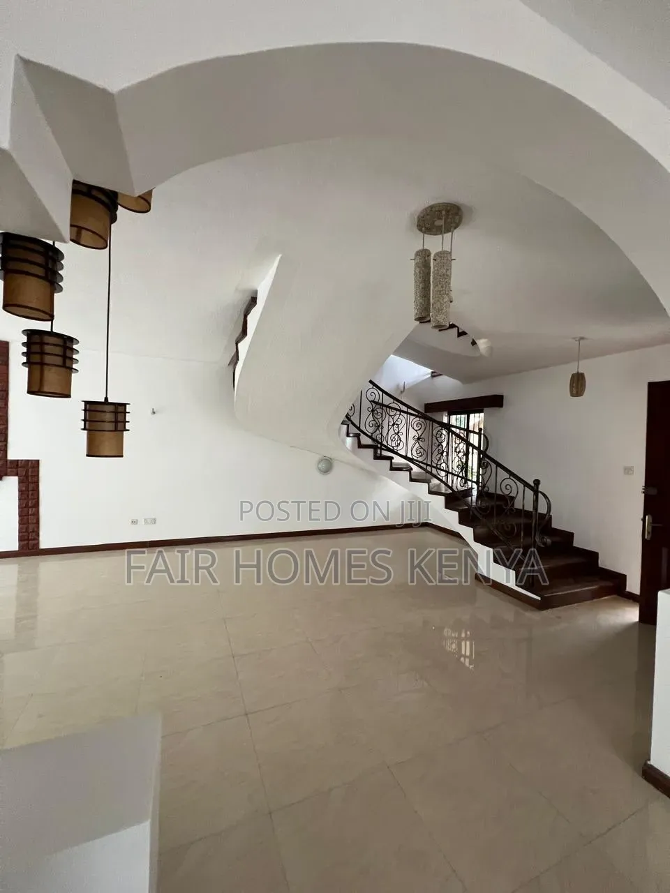 4bdrm Townhouse / Terrace in Brookside Drive, Spring Valley for rent in Spring Valley