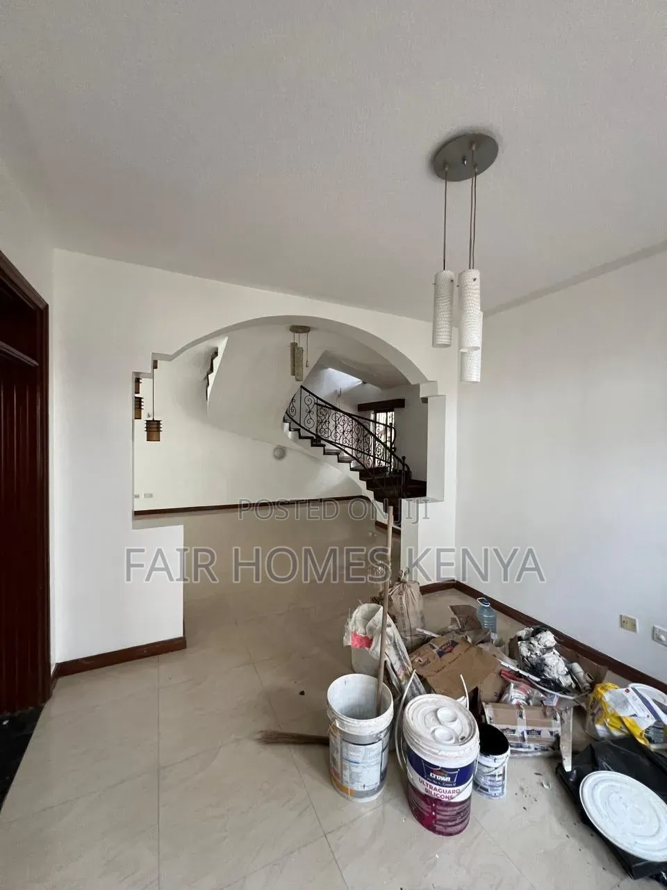 4bdrm Townhouse / Terrace in Brookside Drive, Spring Valley for rent in Spring Valley