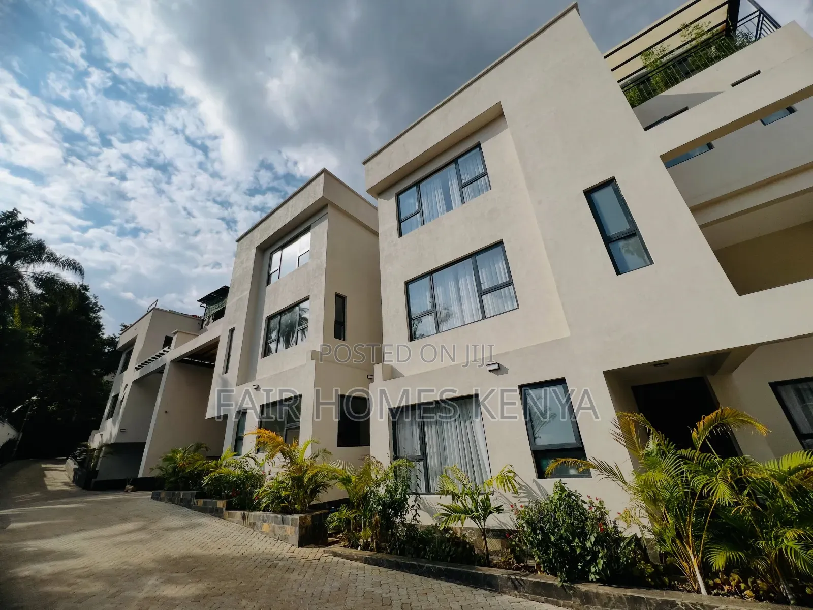 5bdrm Townhouse / Terrace in Manyani East, Muthangari for rent in Muthangari