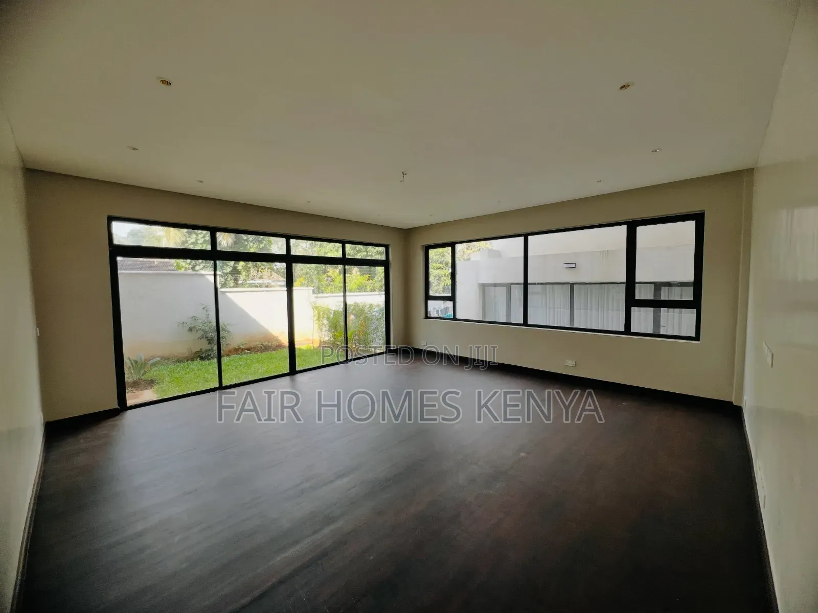 5bdrm Townhouse / Terrace in Manyani East, Muthangari for rent in Muthangari