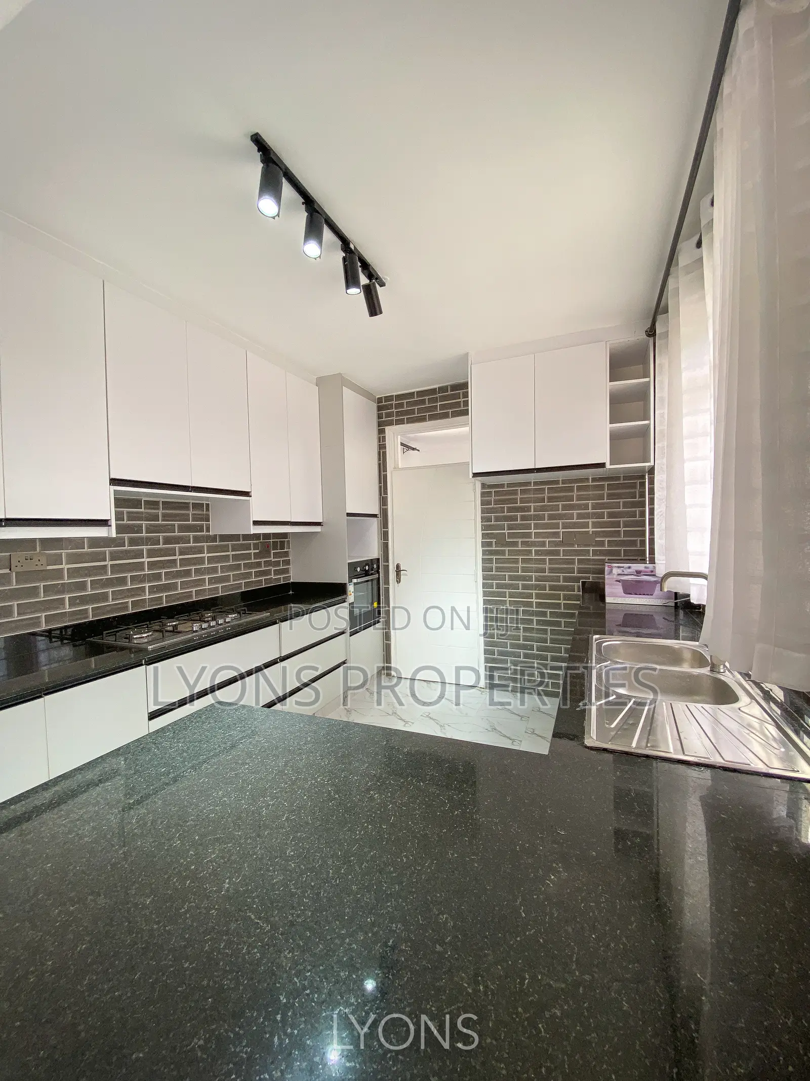 3bdrm Maisonette in Rimpa for rent in Rimpa