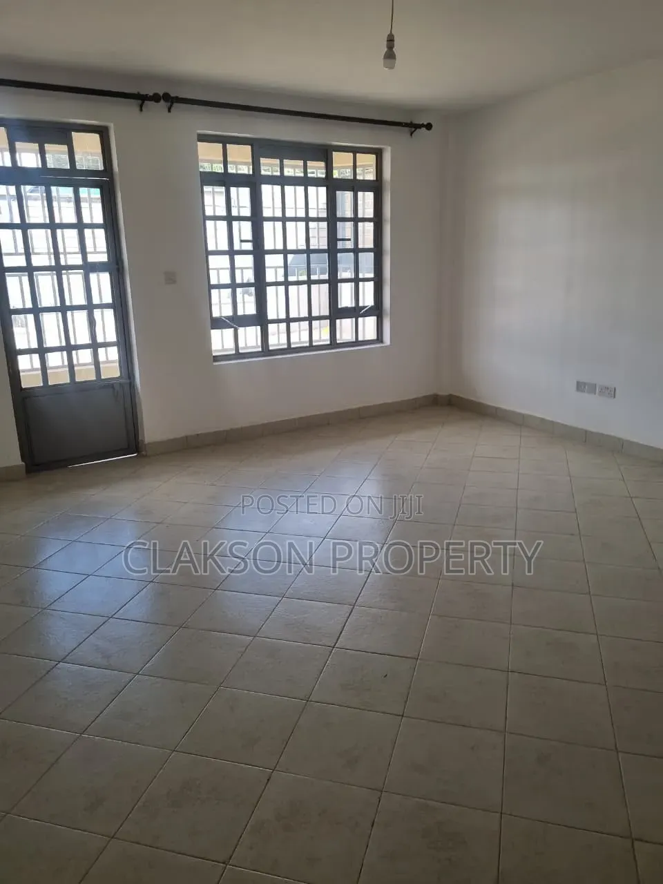 2bdrm House in Zambezi for rent in Zambezi/Sigona