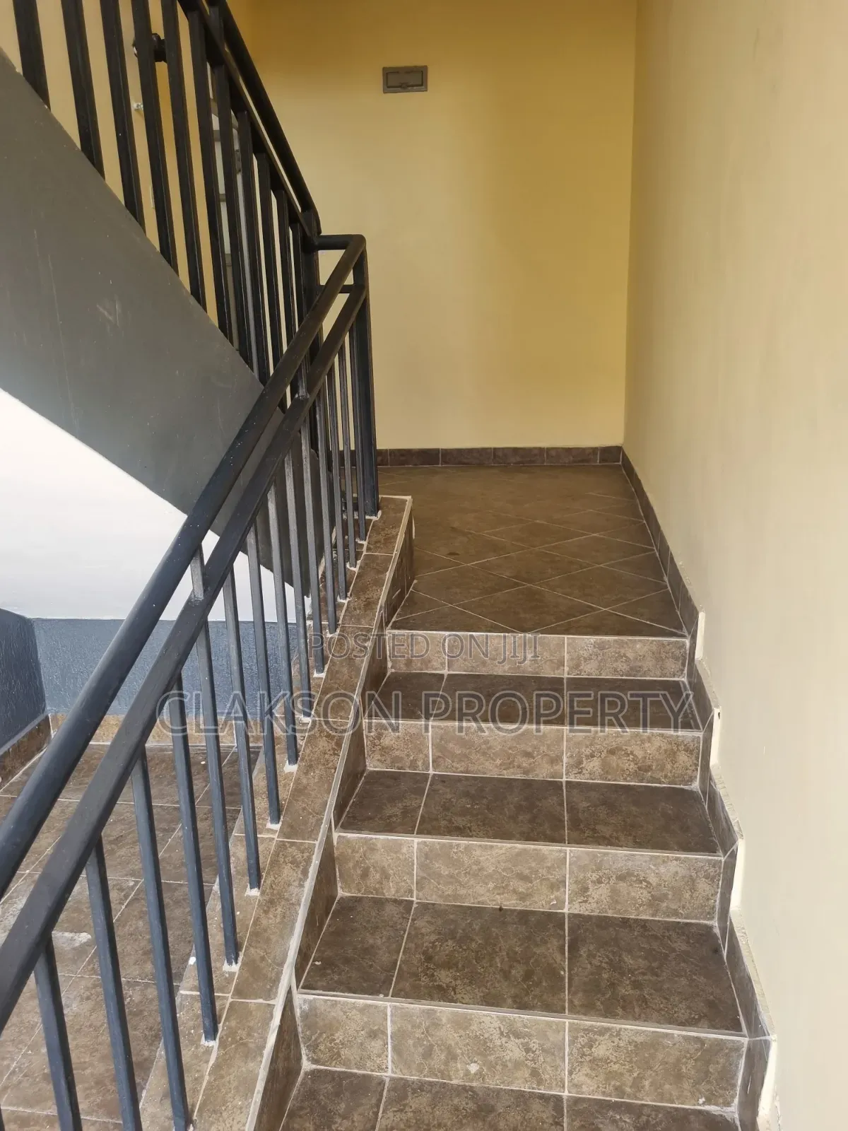 2bdrm House in Zambezi for rent in Zambezi/Sigona