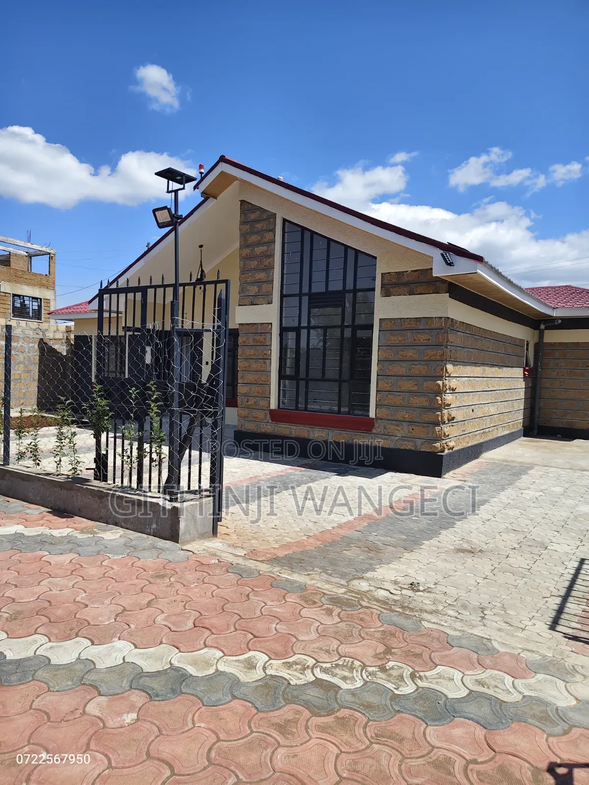 5bdrm Bungalow in Merisho Estate for sale in Merisho