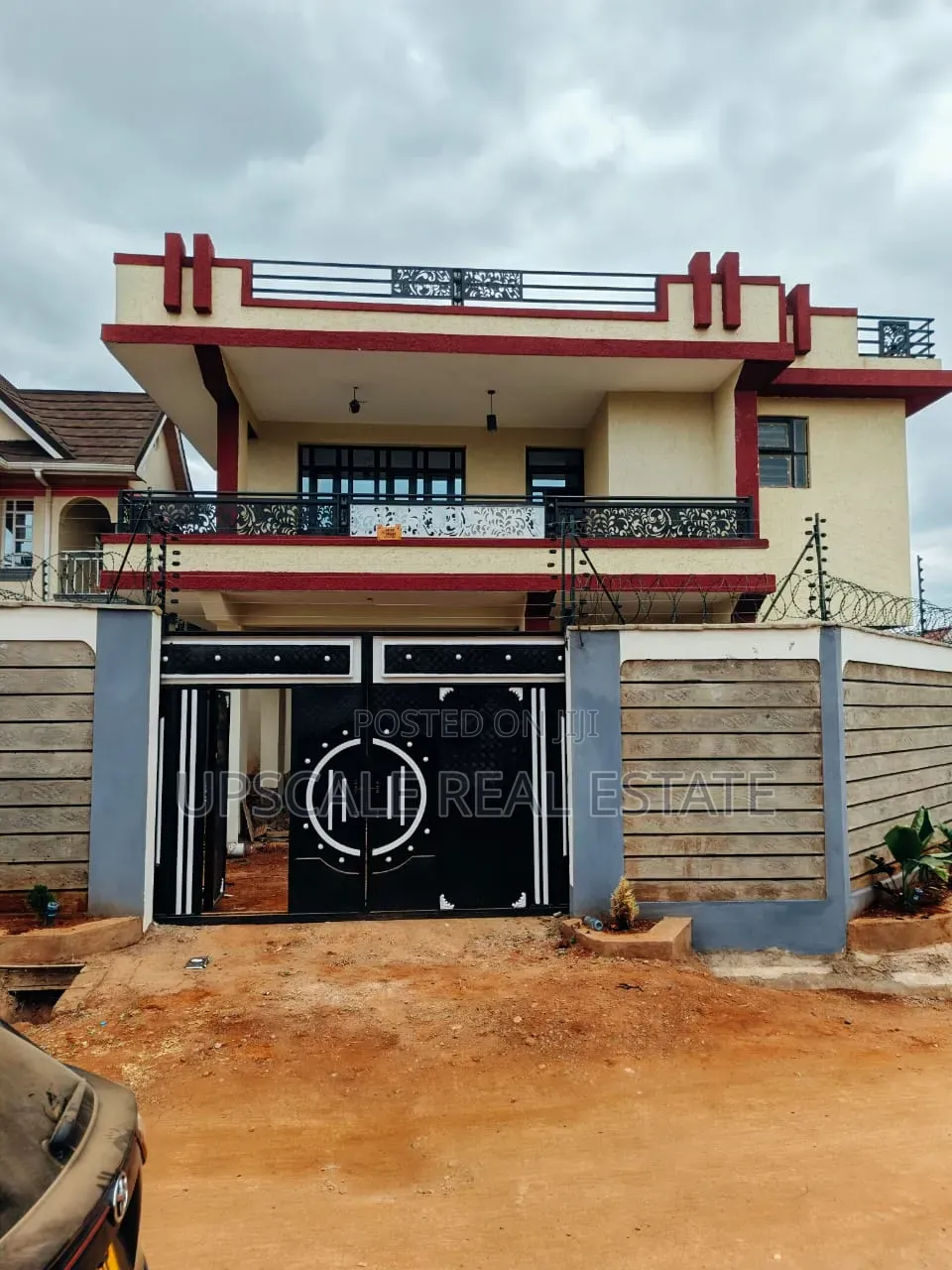 Furnished 4bdrm Maisonette for sale in Kenyatta Road / Theta 