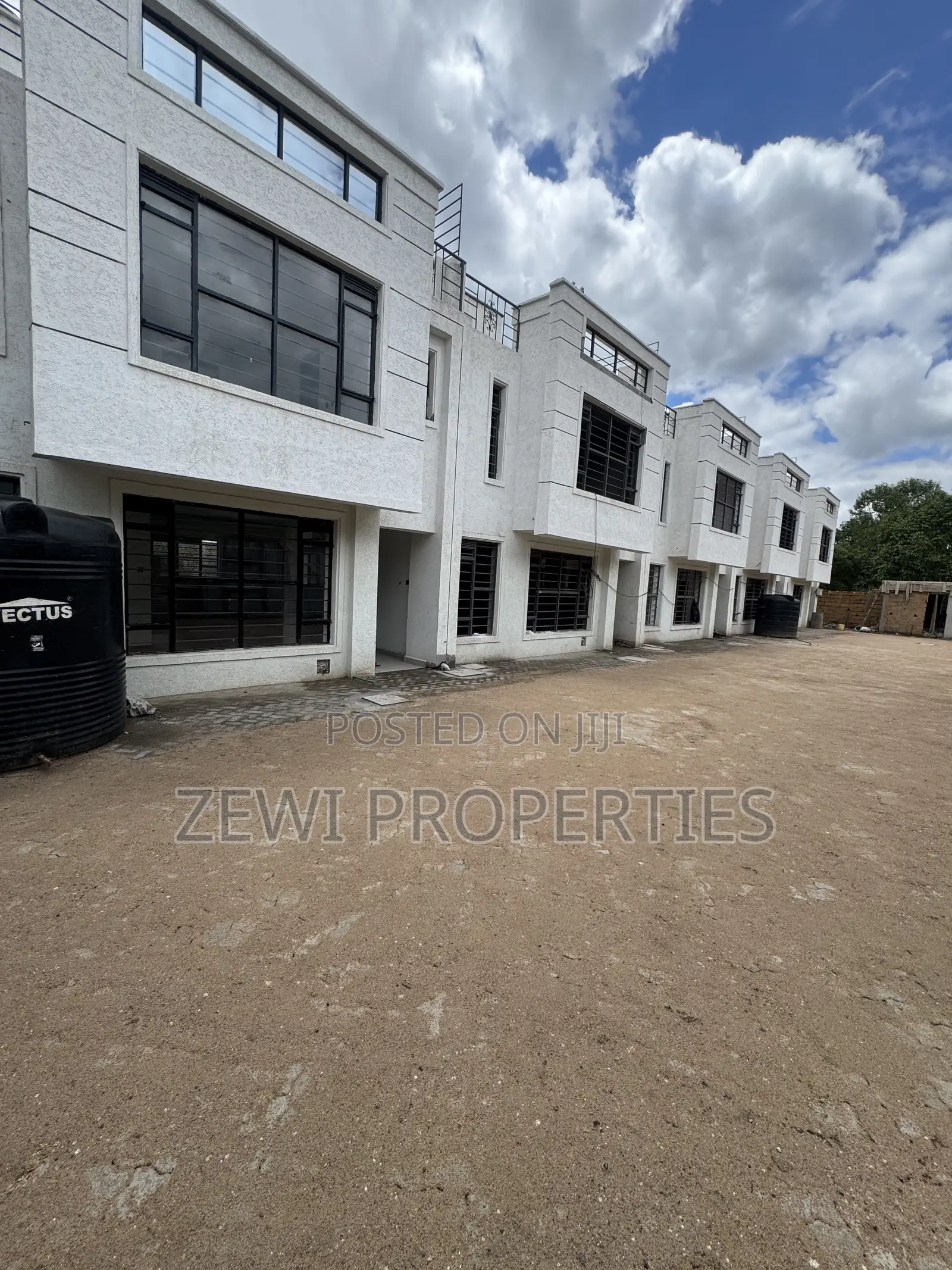 4bdrm Mansion in Ole Polos for sale in Ole Polos
