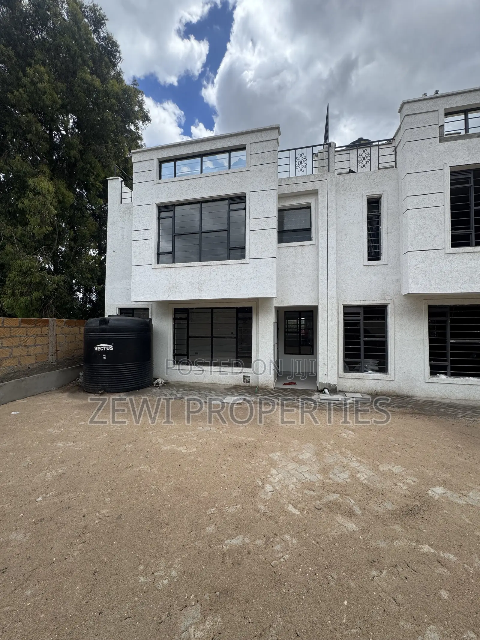 4bdrm Mansion in Ole Polos for sale in Ole Polos