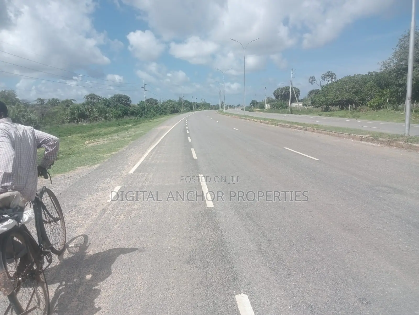 Sale 5 Acre Prime Land Lamu in Lamu