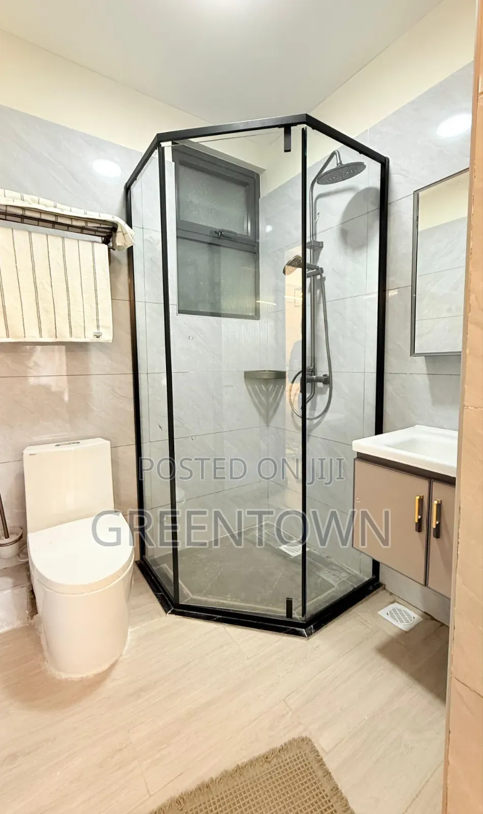 3 BDRM Super Westbury Apartments in Spring Valley