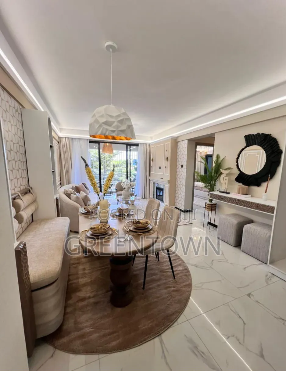 3 BDRM Super Westbury Apartments in Spring Valley