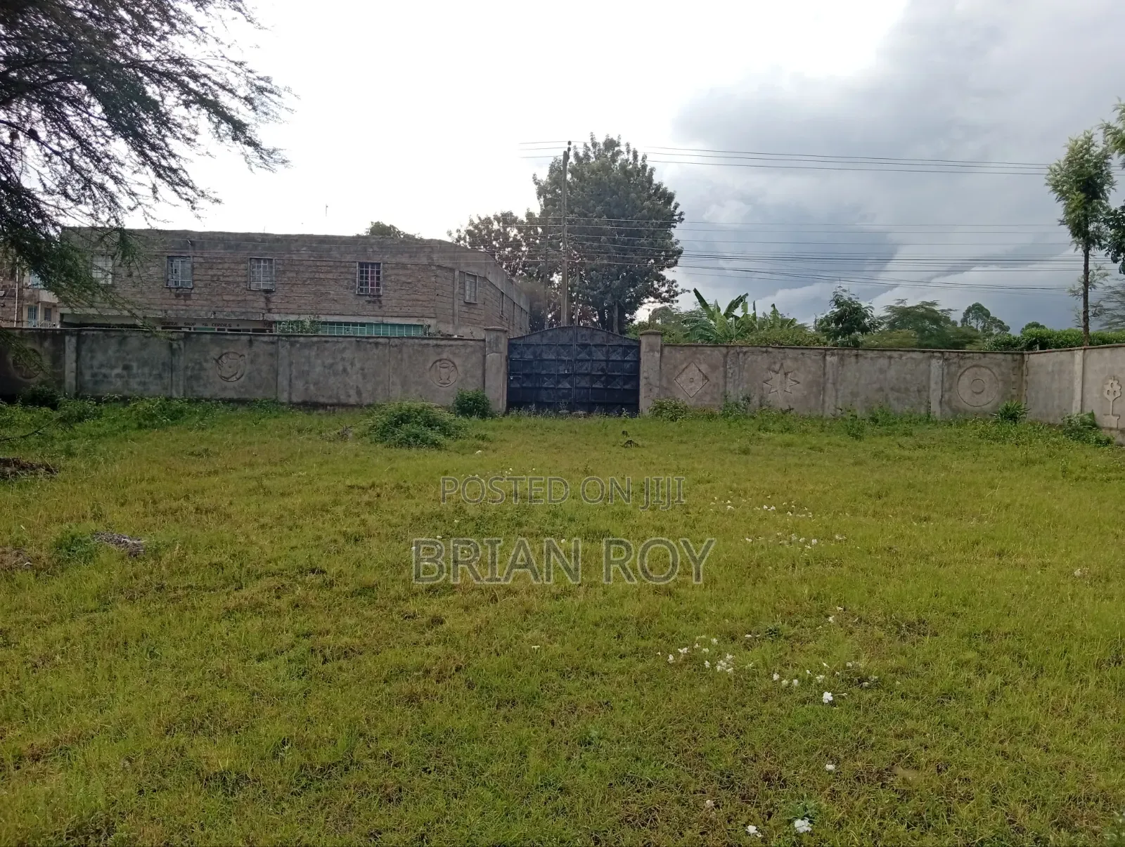 Prime Land in Karen in Hardy