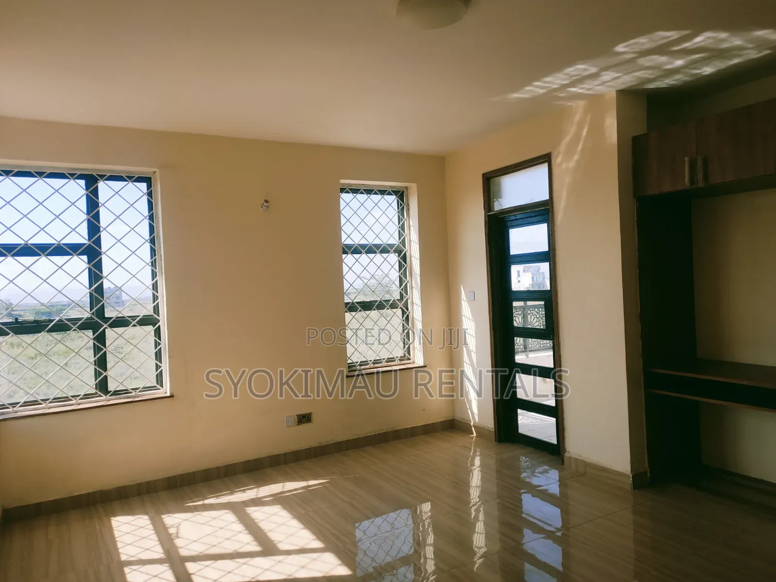 5bdrm Maisonette in Gateway Mall Area for rent in Gateway Mall Area