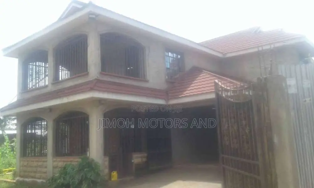 Exquisite Mansion Awaiting New Owners in Parklands/Highridge