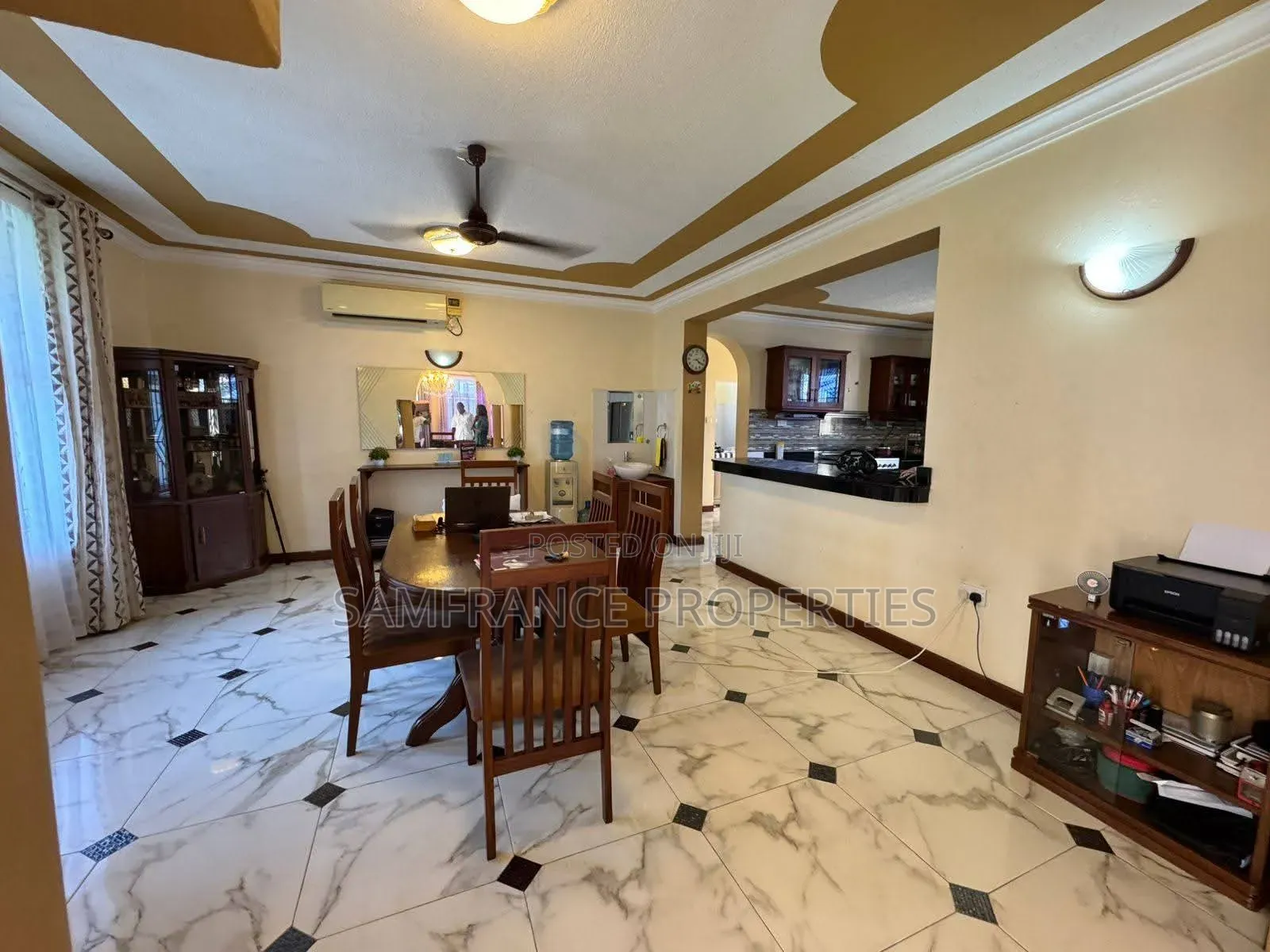 5bdrm Mansion in Utange for sale in Utange
