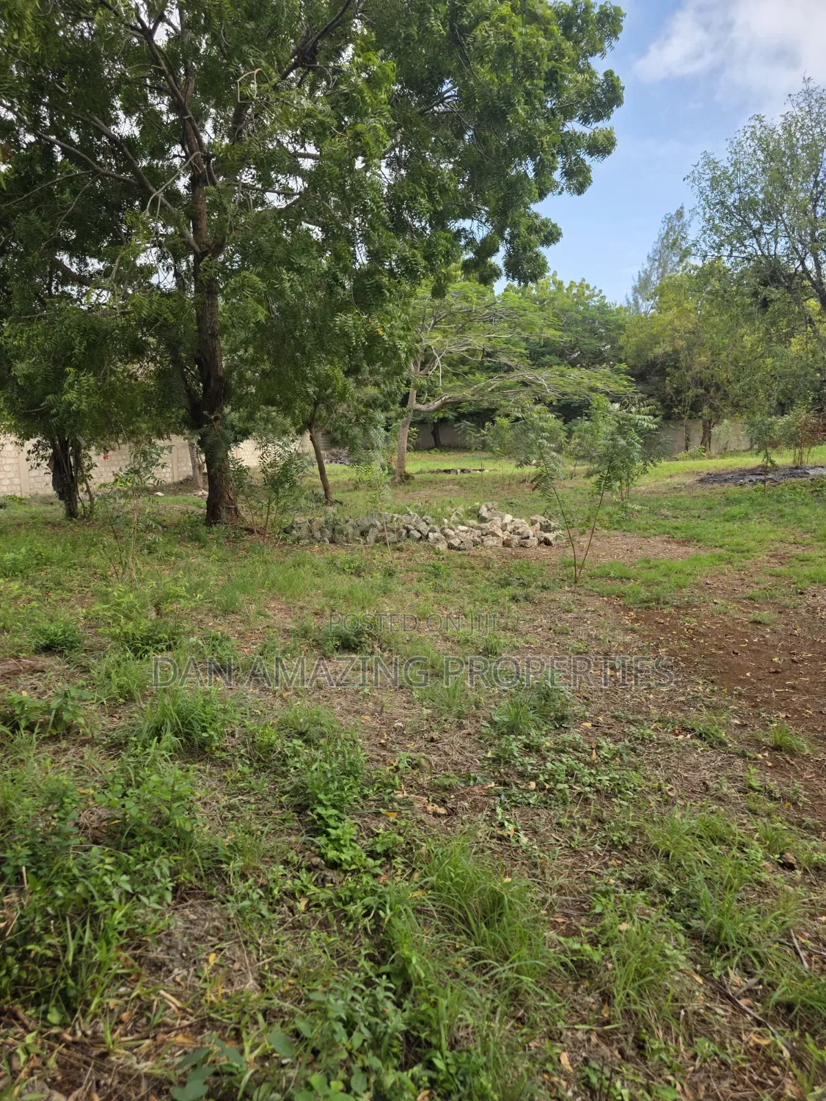 3/4 Plot Fully Fenced With Perimeter for Sale in Diani Near Chandarana in Diani