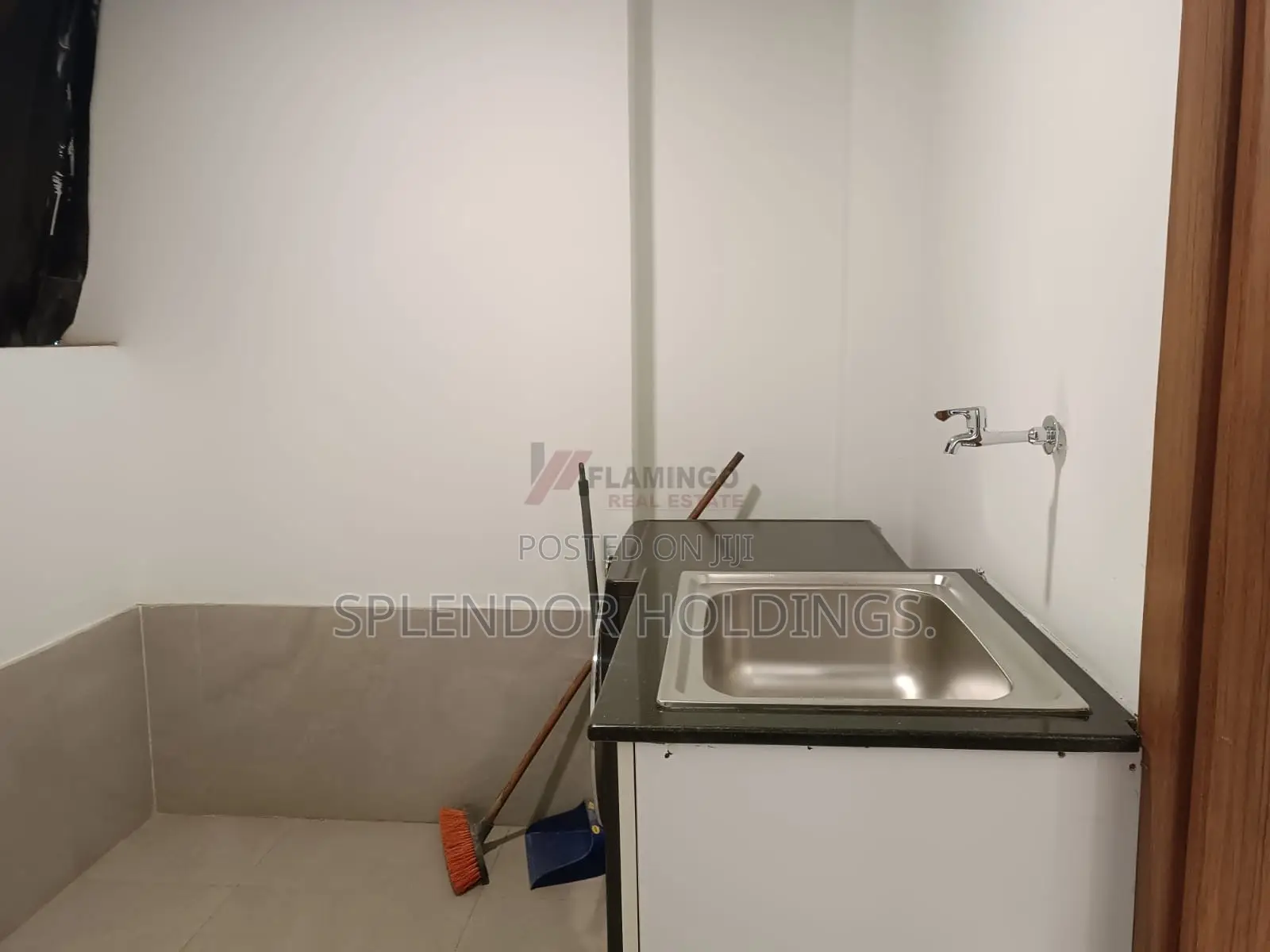 2bdrm Apartment in Raphta Road Area for sale in Raphta Road Area