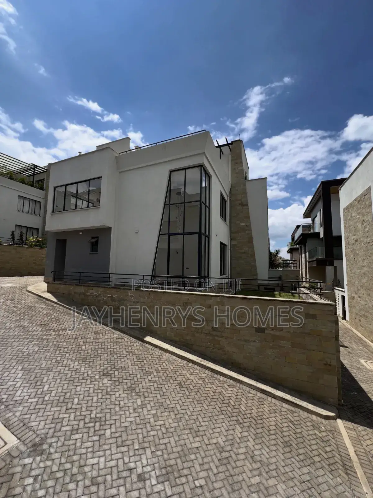 5bdrm House in Muthangari for sale in Muthangari