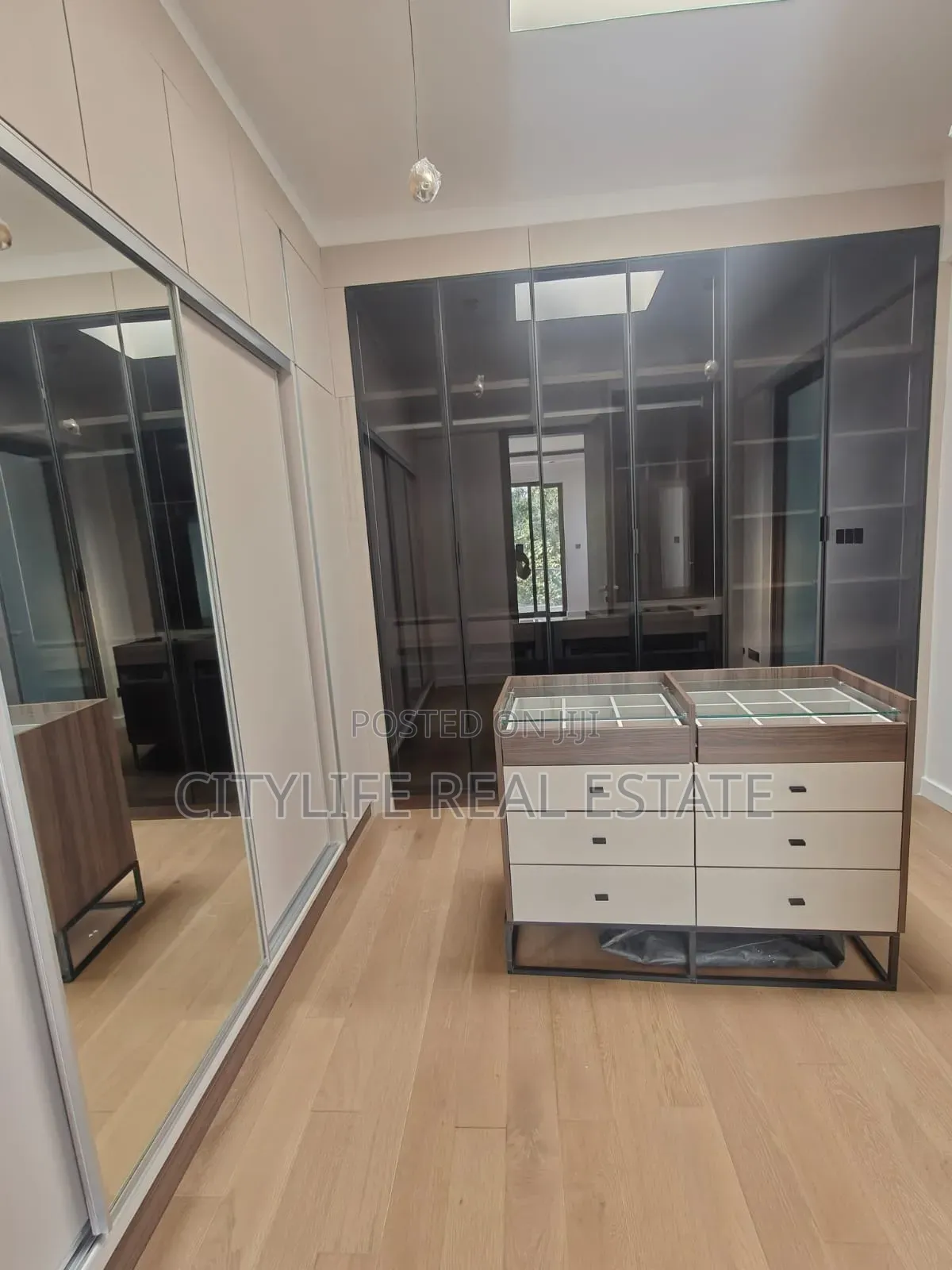 4bdrm Villa in Karen Hardy for sale in Hardy