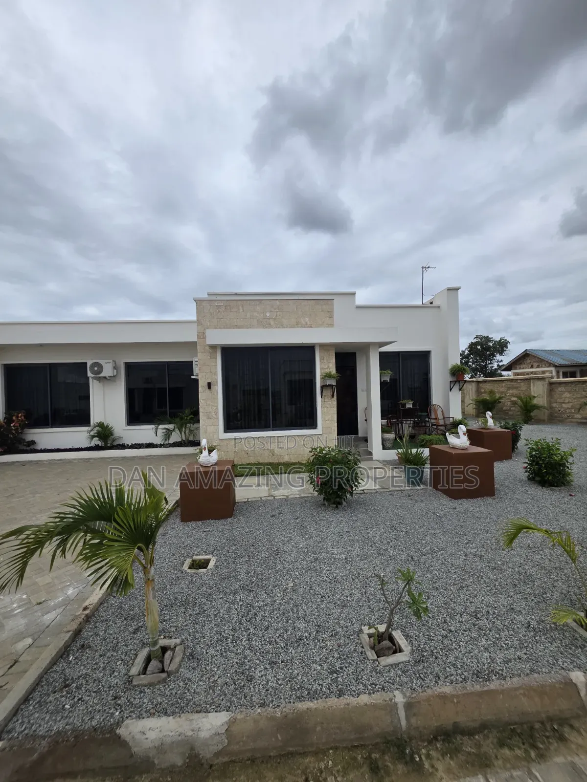 3 Bedrooms Fully Furnished BNB in Mnyenzeni Mariakani for Daily Rental in Mariakani