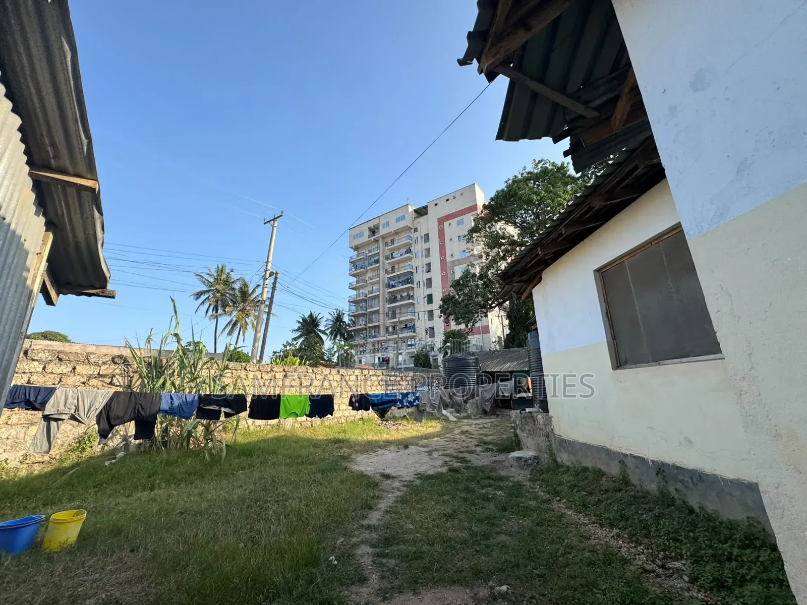 Quarter an Acre Plot on Sale in Bombolulu