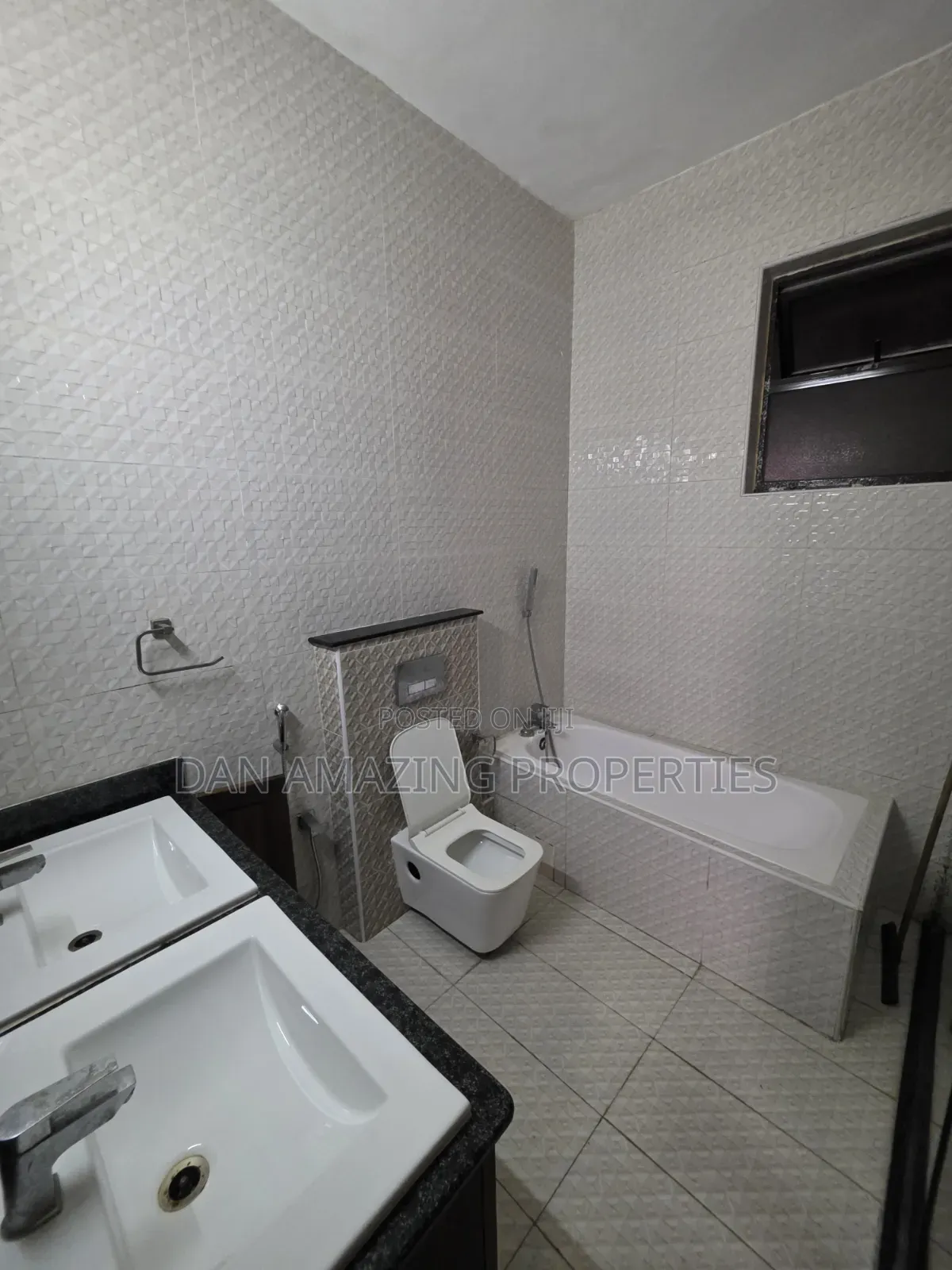 4bdrm Apartment in Mombasa Plus Dsq, Kizingo for sale in Kizingo