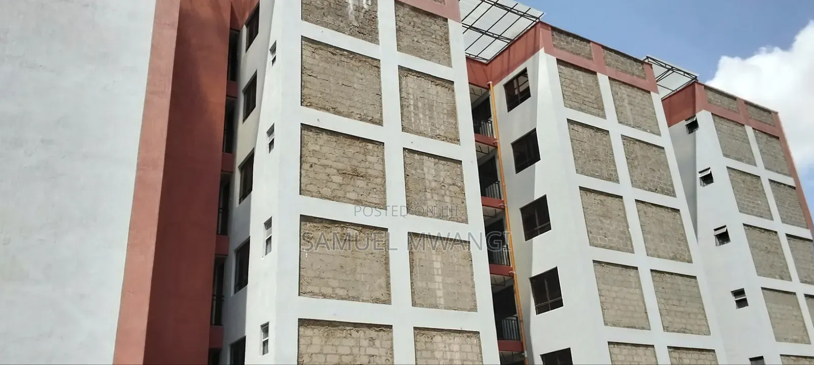 1bdrm Apartment in Gateway Mall Area for sale in Gateway Mall Area