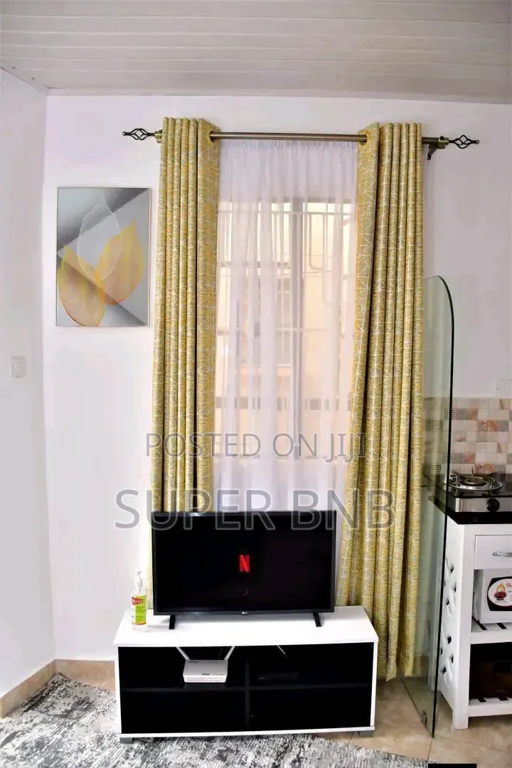 Cozy Studio Airbnb Located in Imara Daima Estate on Mombasa Road. in Imara Daima