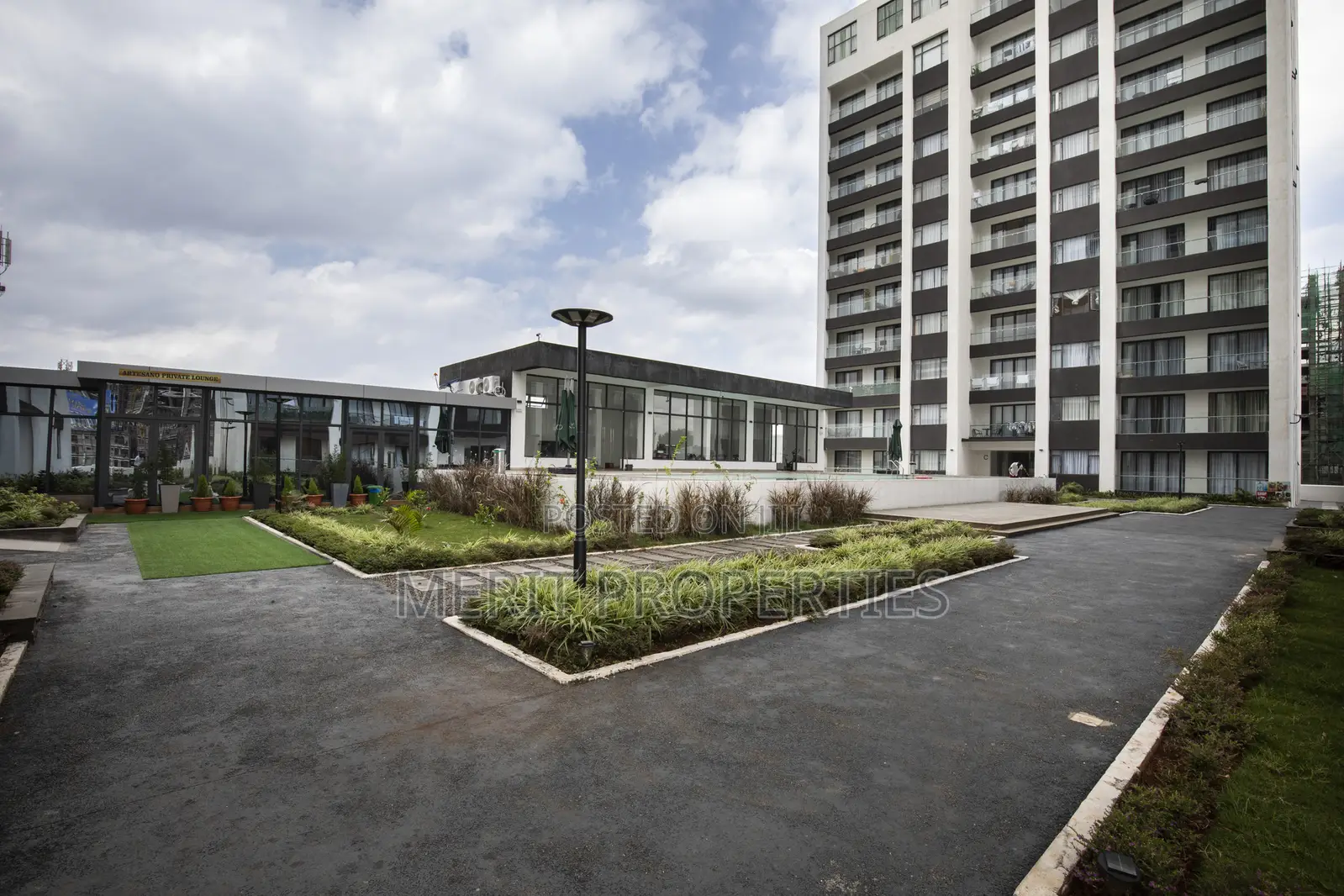 Furnished 3bdrm Apartment in Artesano Apartments, Gateway Mall Area in Gateway Mall Area