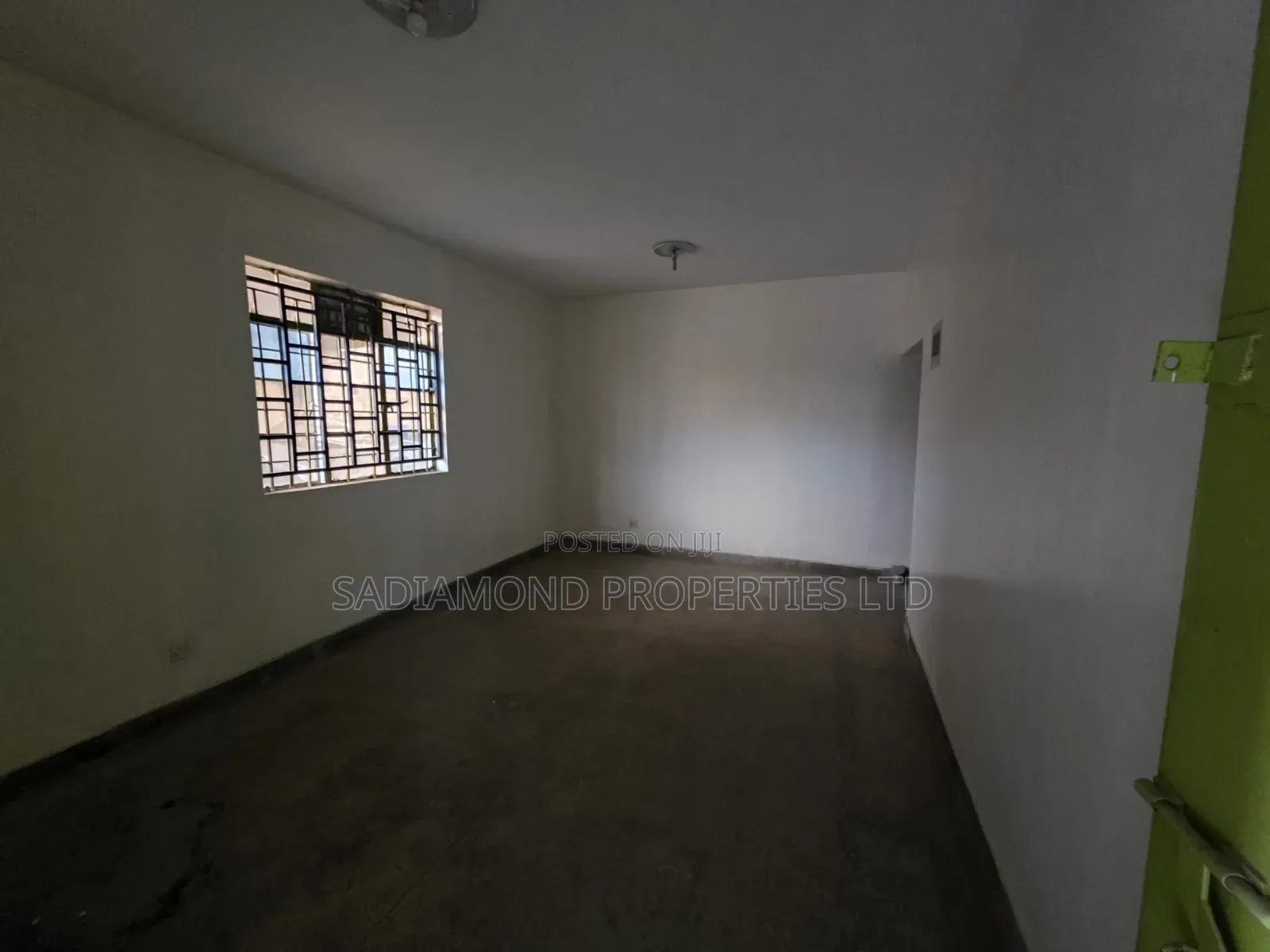 4000 SQFT Warehouse for Rent in Airbase