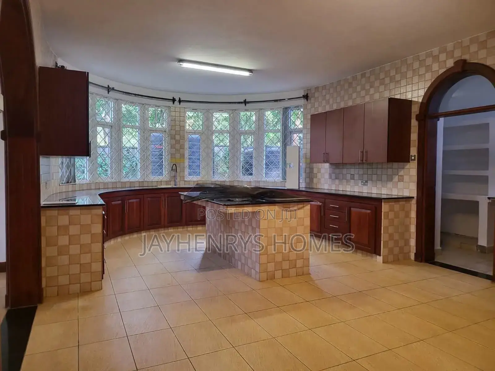 5bdrm House in Rosslyn for rent in Rosslyn
