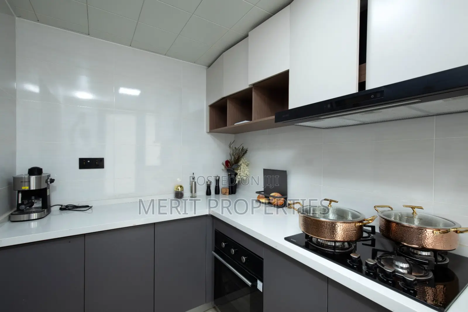 Furnished 3bdrm Apartment in Mango Tree, Hotel 67 Area for sale in Hotel 67 Area