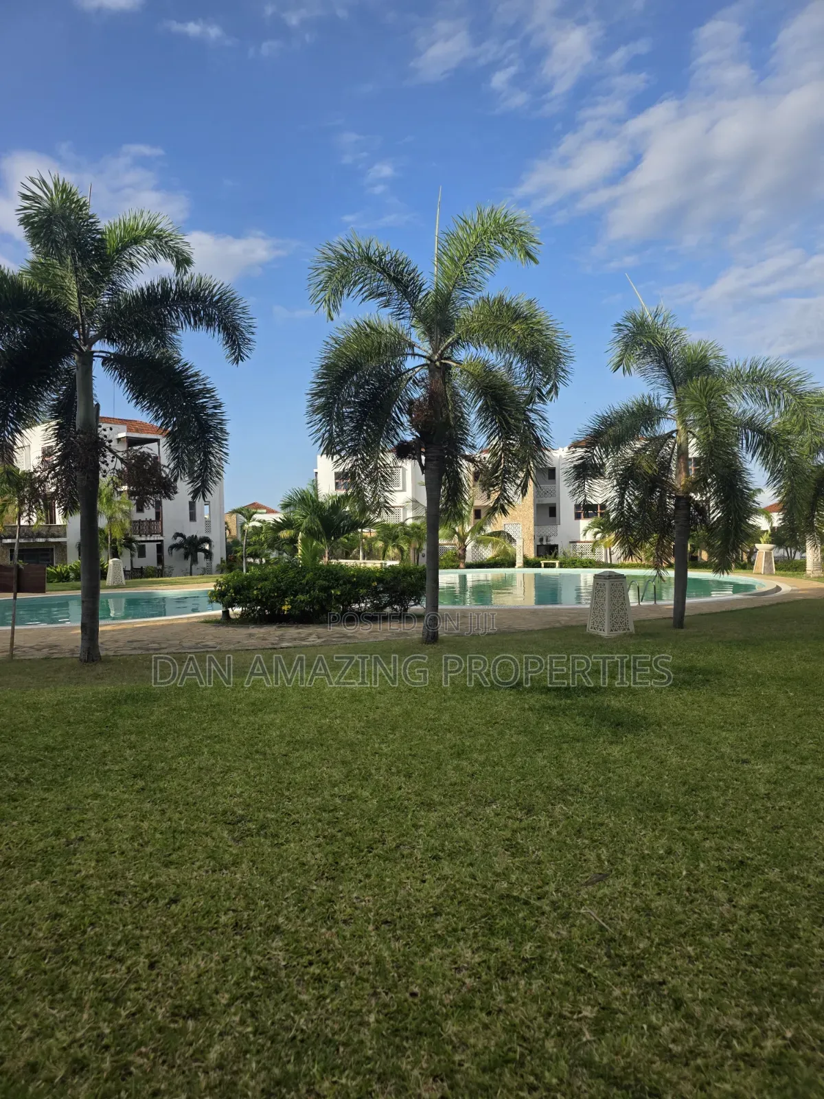 3bdrm Apartment in Kikambala Beachfront for sale in Kikambala