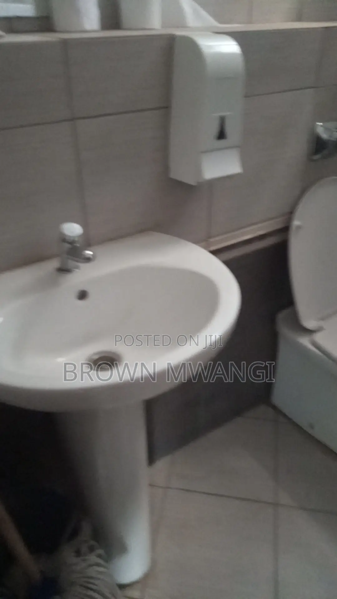 Space to Let in Ngong Road Kilimani in Hurlingham