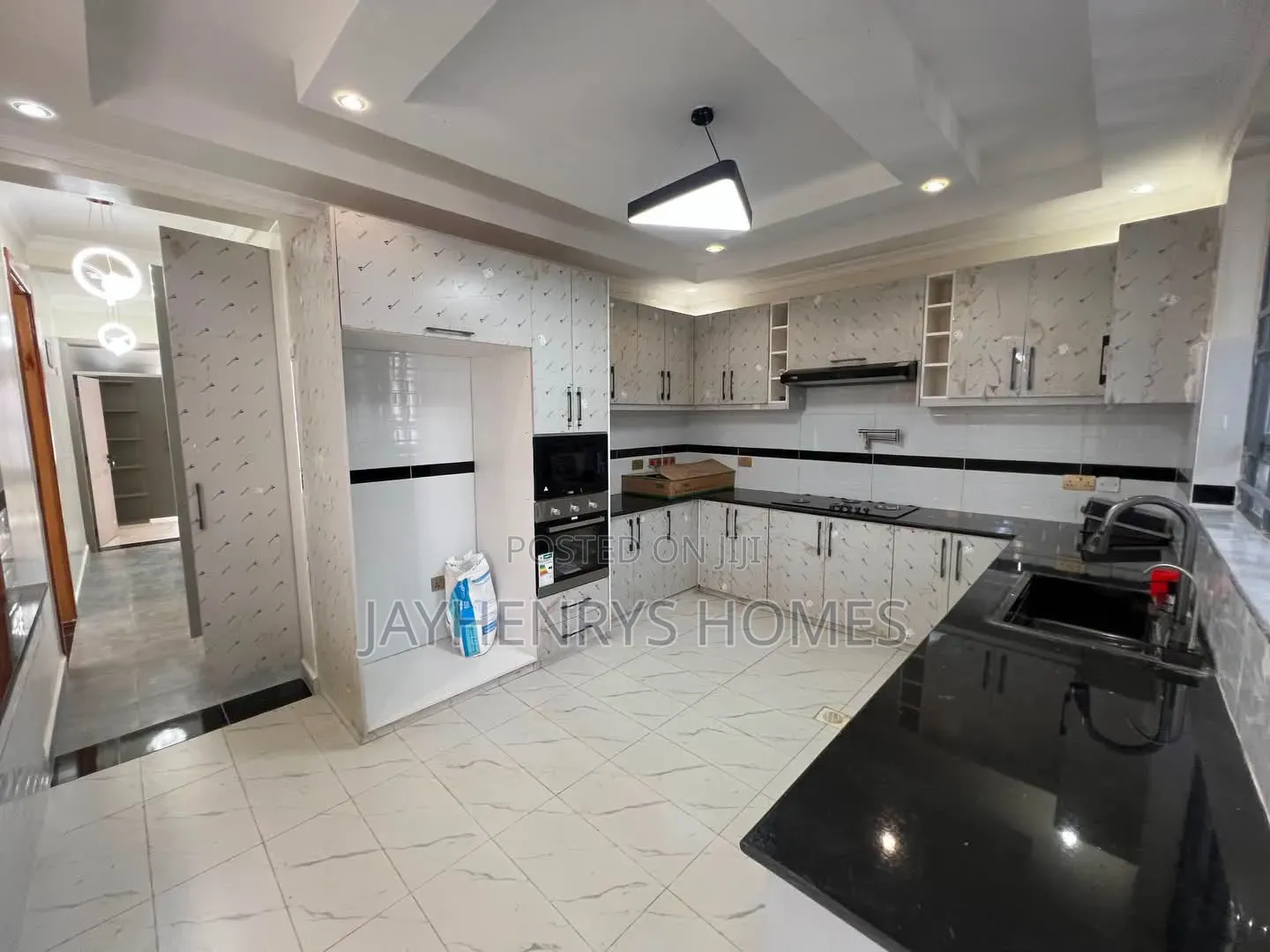 5bdrm House in Mugutha, Kimbo for sale in Kimbo